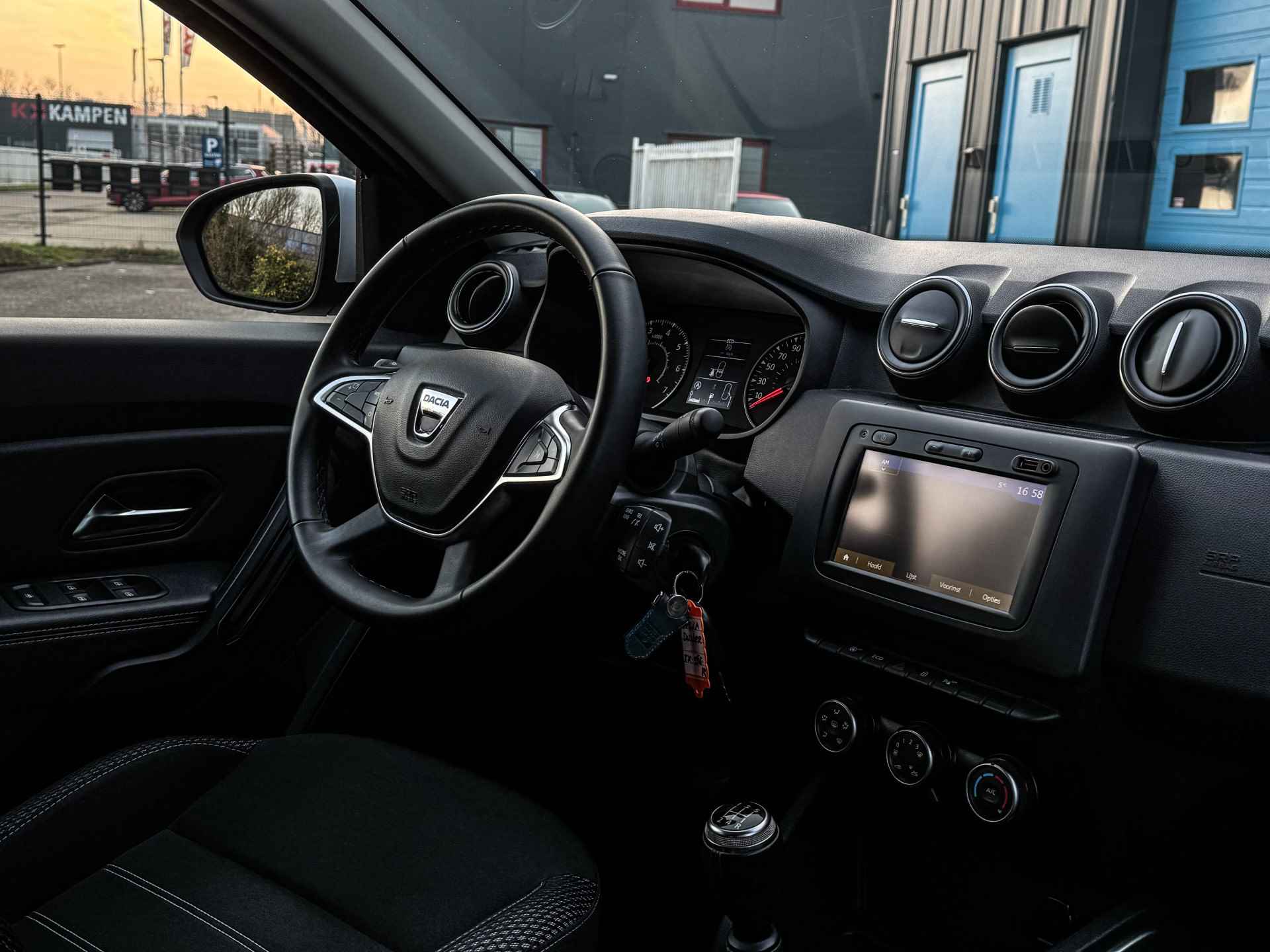 Dacia Duster 1.6 SCe Prestige LPG Prijs Inclusief Onderhoud & 12 Maand BOVAG Garantie Achteruitrijcamera - 11/22