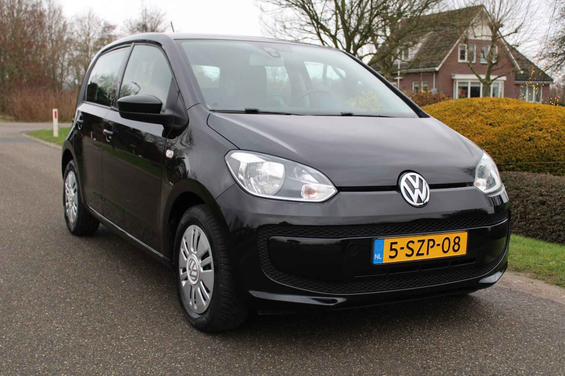 VOLKSWAGEN Up 1.0 60pk move up! BlueMotion 5-drs Airco/Navigatie/Bluetooth - 24/26