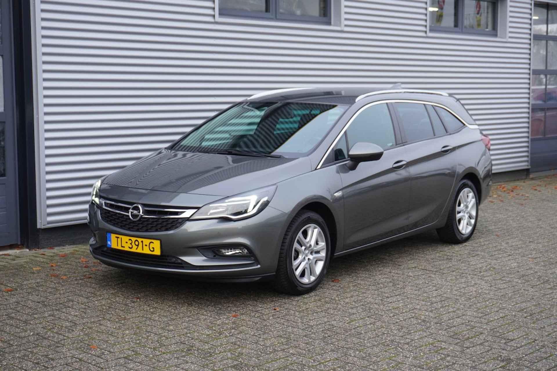 OPEL Astra Sports Tourer 1.0 Turbo Online Edition / Trekhaak / Navi / PDC - 2/26