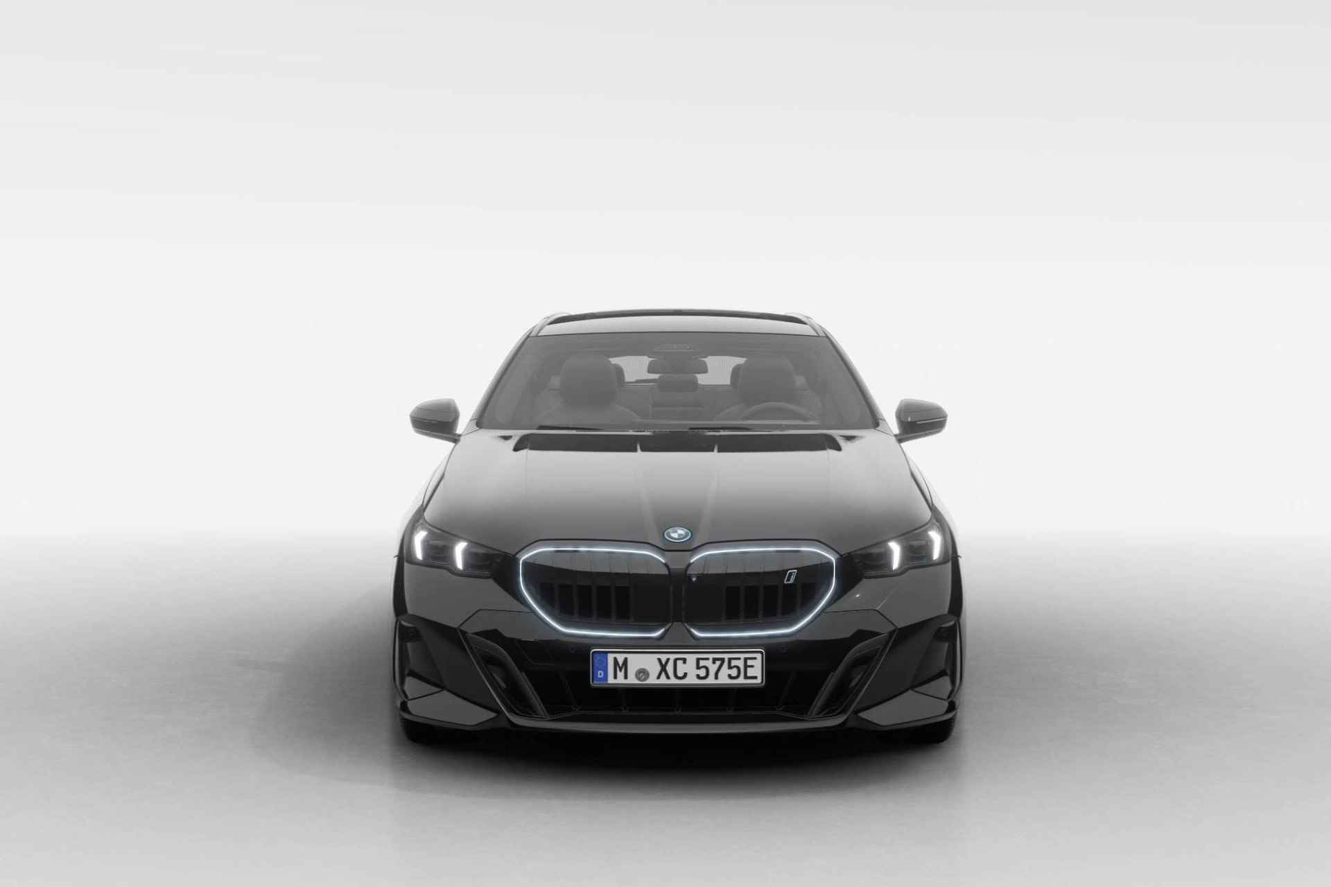 BMW i5 Touring eDrive40 M Sport Edition | M Sport Pro | Innovation Pack | Travel Pack | Comfort Pack - 3/20