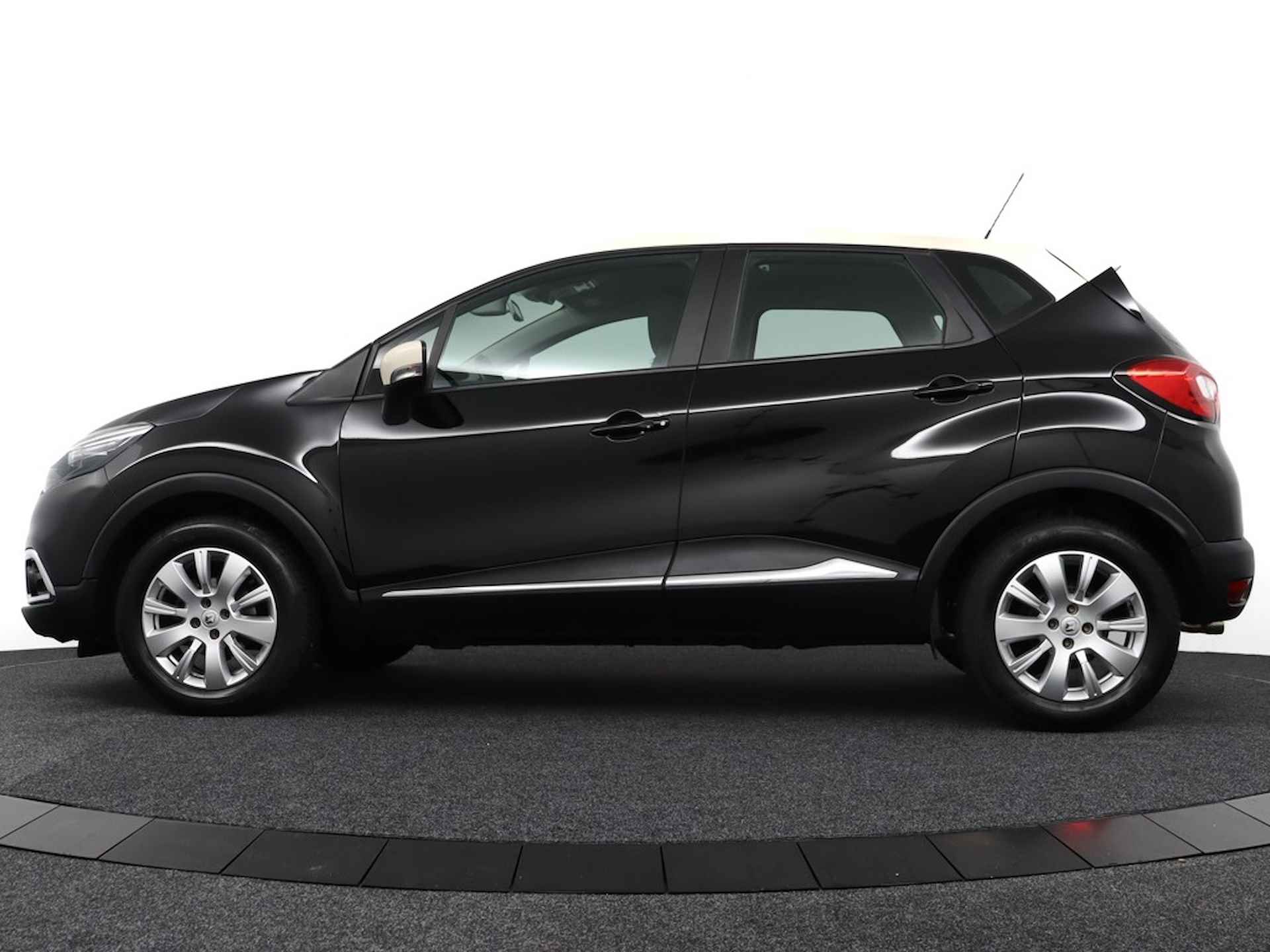 Renault Captur 0.9 TCE DYNAMIQUE ECC/CRUISE/NAV/KEYLESS.ENTRY/PARK.SENS/LMV - 16/49