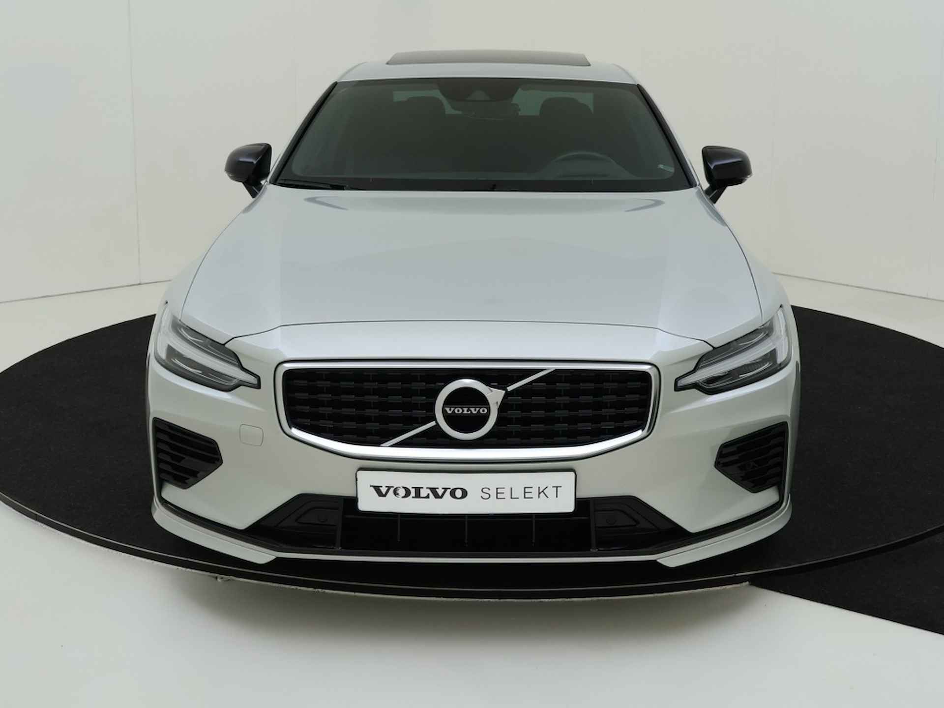 Volvo S60 T6 Twin Engine R-Design | Trekhaak | Panoramadak | Dodehoekdetec - 3/35