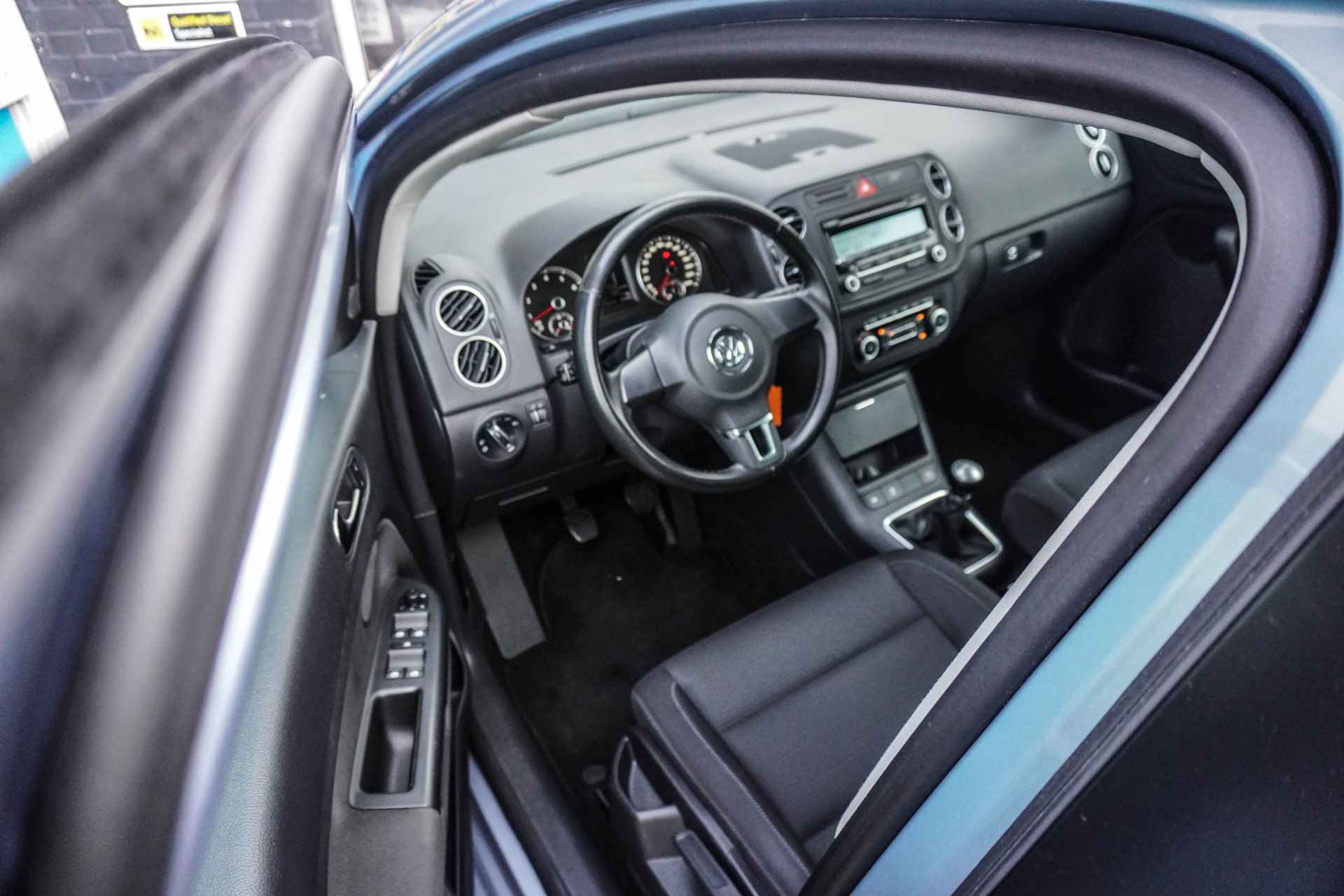 Volkswagen Golf Plus 1.2 TSI Highline BlueMotion | Parkeer sensor V + A | Cruise Control | Microvezel Bekleding | Airco Automatisch | 12 maand Bovag Garantie - 7/27