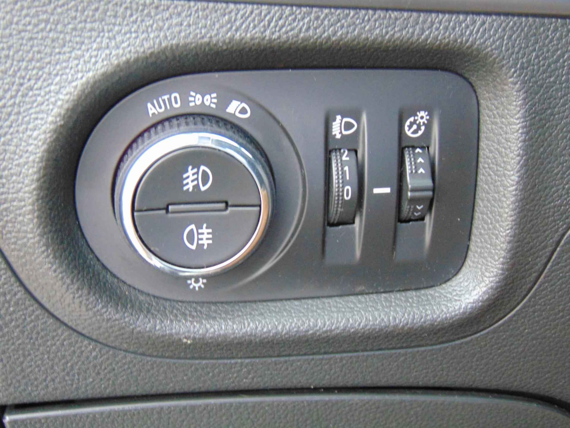 Opel Astra 1.4 Turbo Automaat "120 Jaar Edition" Navigatie, comf intr, LMV, etc.. - 23/26