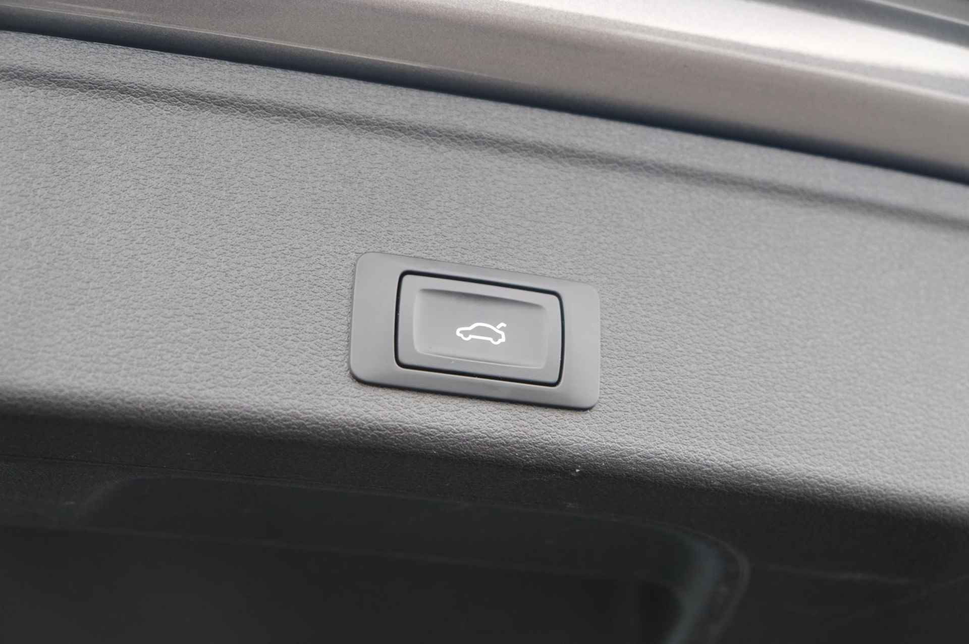 Audi A4 Avant 40 TFSI S edition | Automaat | Navi | PDC | Sportstoelen | Stoelverwarming - 12/32