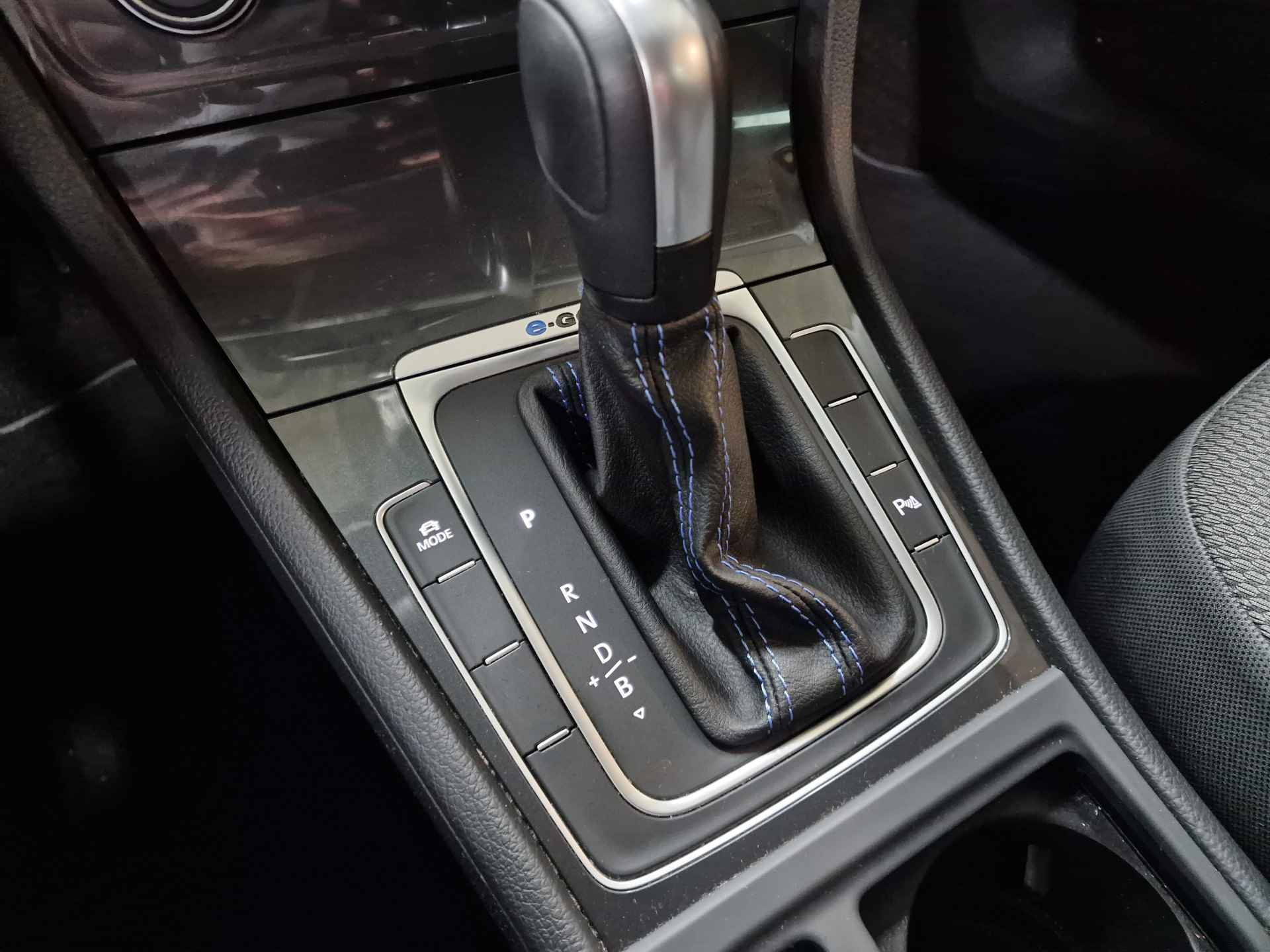 Volkswagen e-Golf | Navi | Camera | PDC | Stoelverwarming | Apple carplay - 18/28