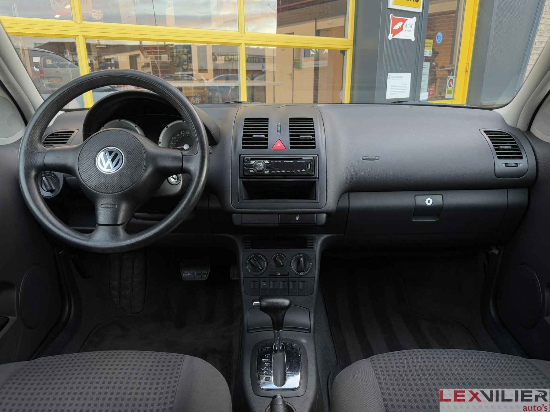 Volkswagen Polo 1.4 Comfortline - 10/18