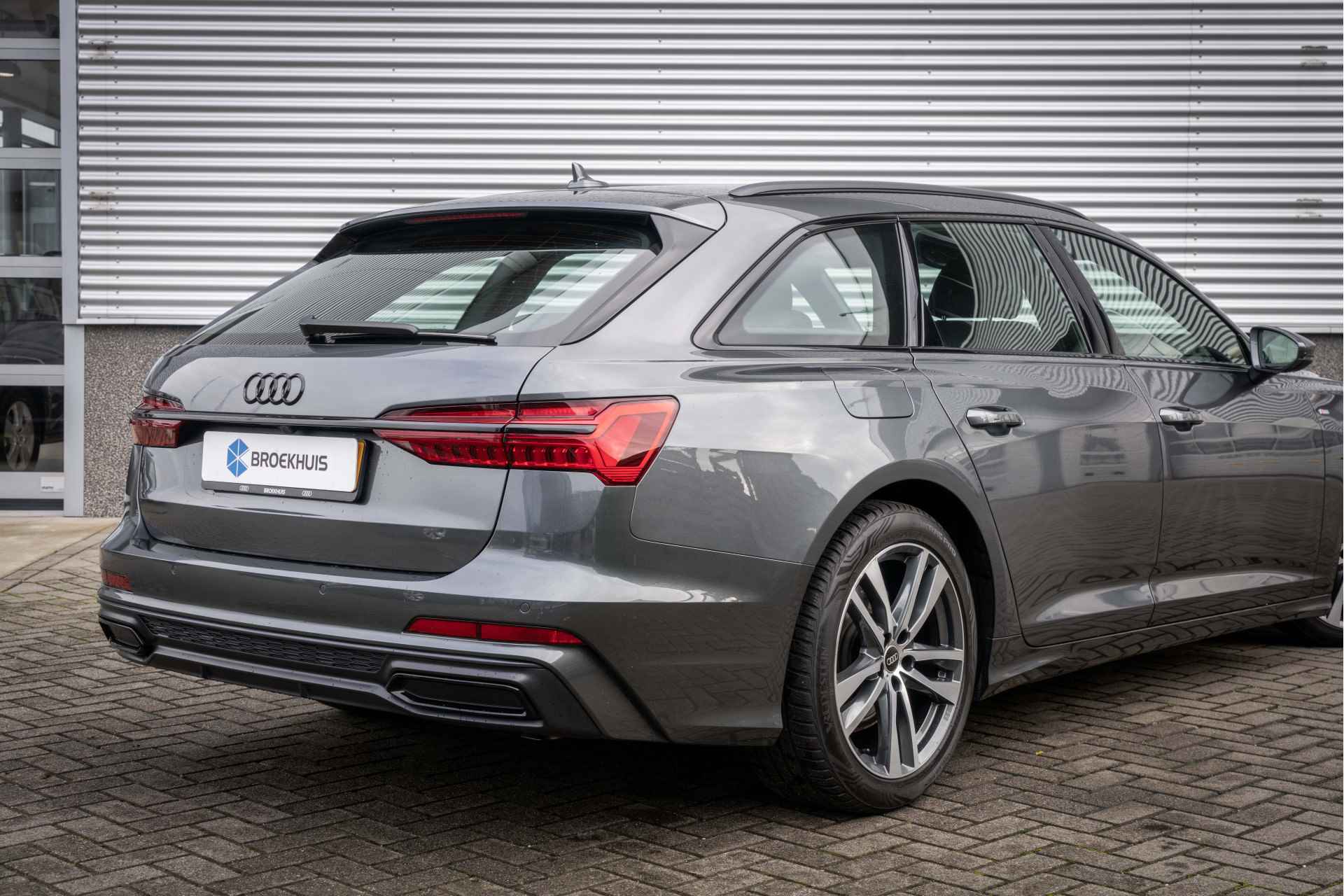 Audi A6 Avant 40 TFSI S edition | S-Tronic | Optiek Zwart | Electrische Stoelen | Navigatie - 12/45