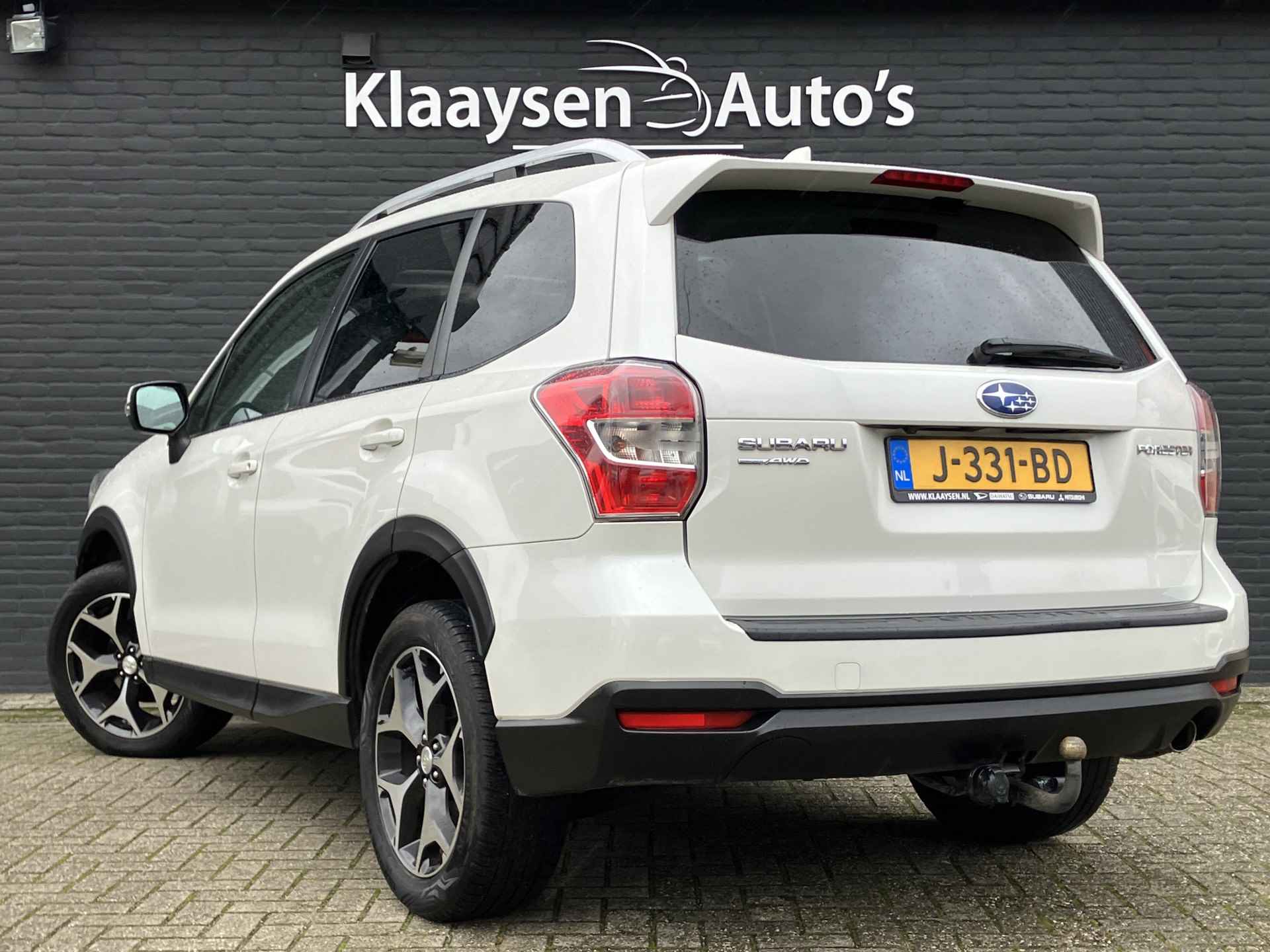 Subaru Forester 2.0 Premium AWD 150 pk AUT. | navigatie | lederen bekleding | schuif/kanteldak | trekhaak | cruise | parkeersensor - 8/44