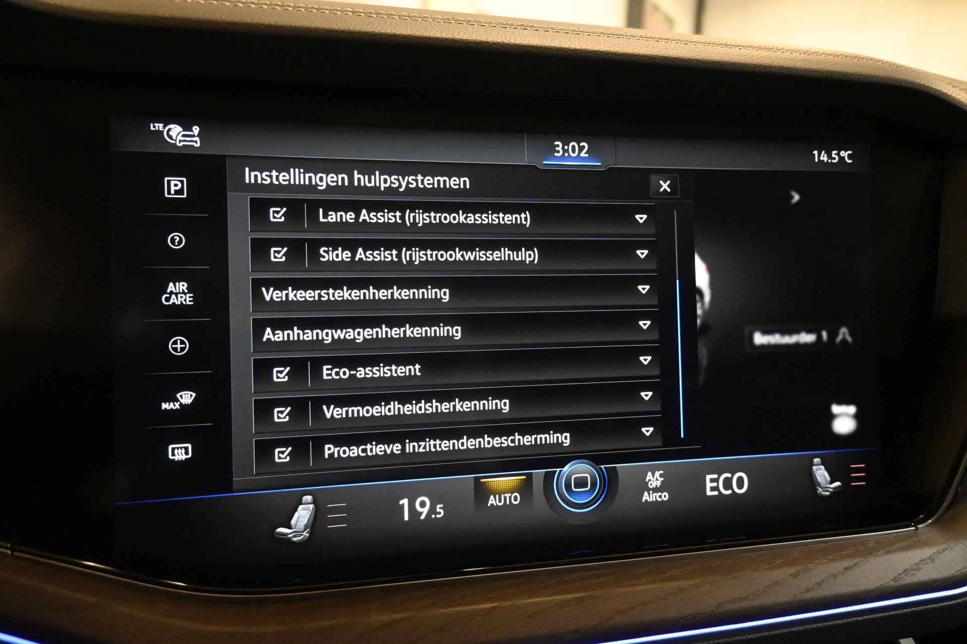 Volkswagen Touareg 3.0 TSi 380pk eHybrid 4MOTION Atmosphere | Luchtvering | 360° camera | Nachtzicht | H.U.D. | 100% (Dealer) onderhouden label | ALL-IN RIJKLAARPRIJS - 56/80