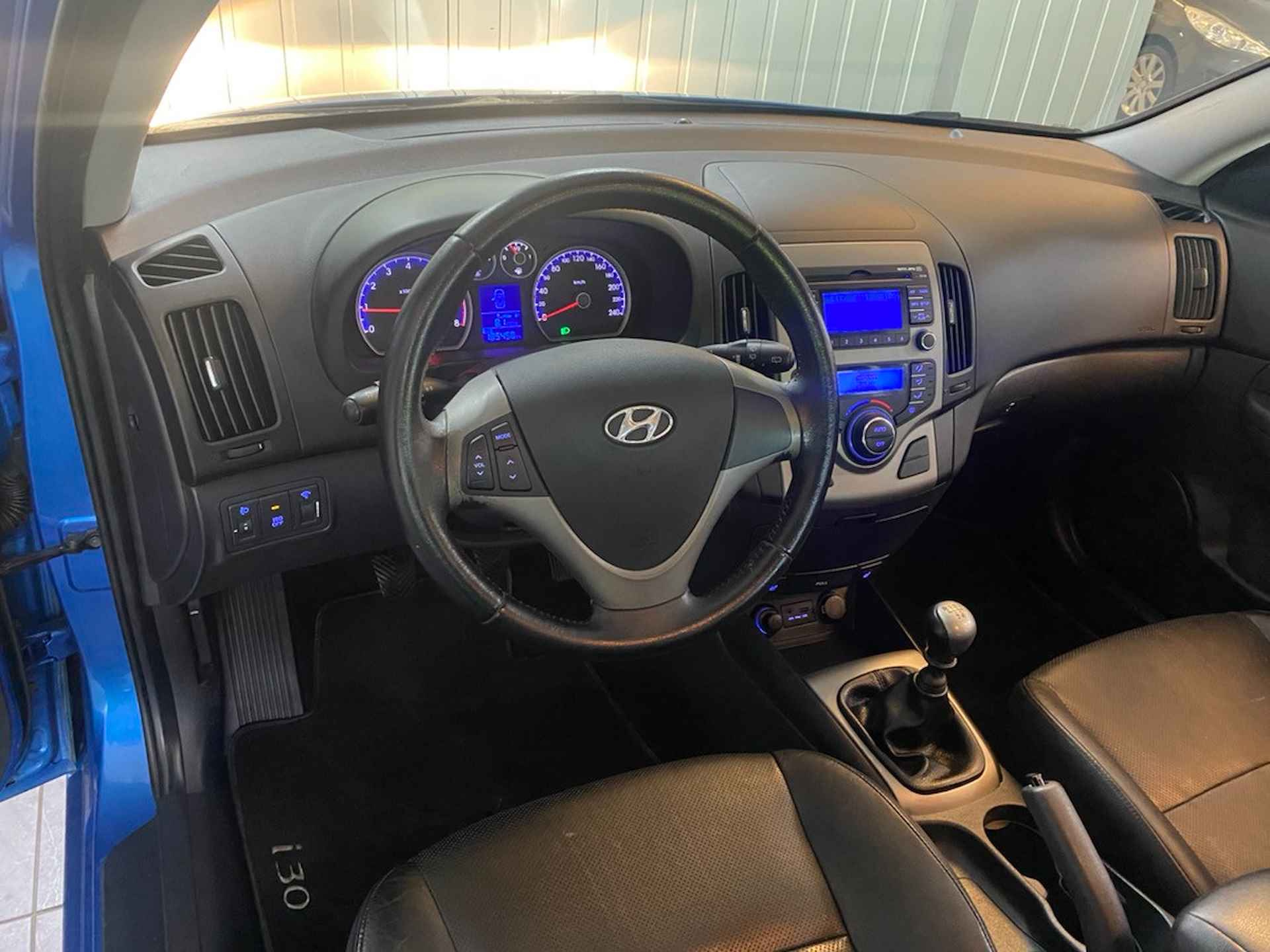 Hyundai i30 CW 1.6i i-Motion Business Climate control, Parkeersensoren. - 7/18