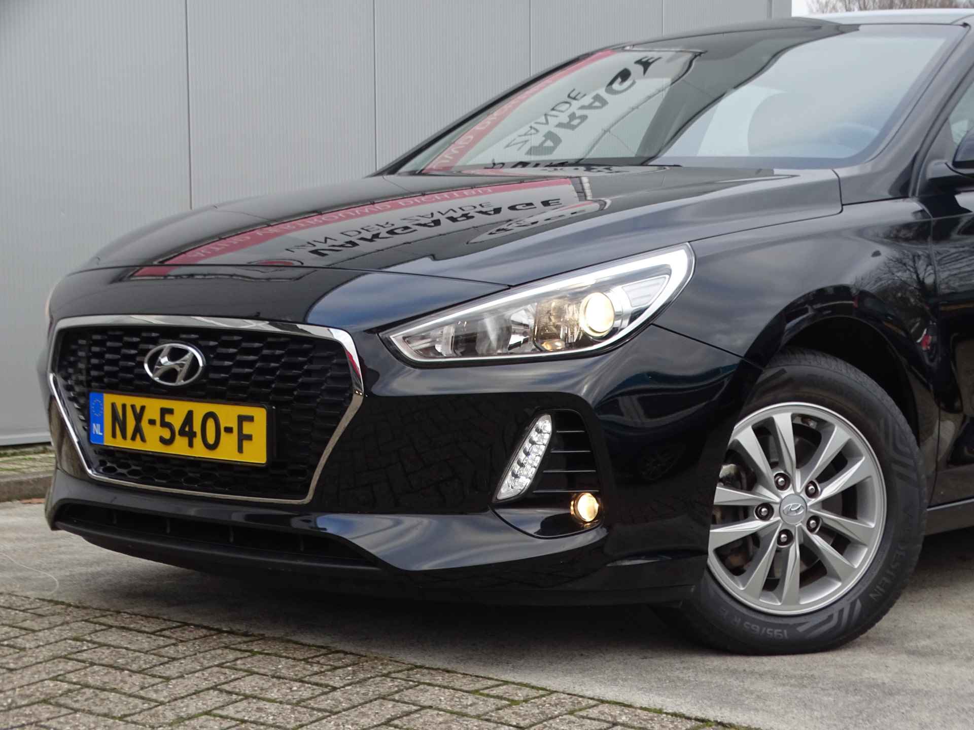 Hyundai i30 1.0 T-GDI Comfort, Navi, Camera, Cruise, DAB, Compleet! - 45/54