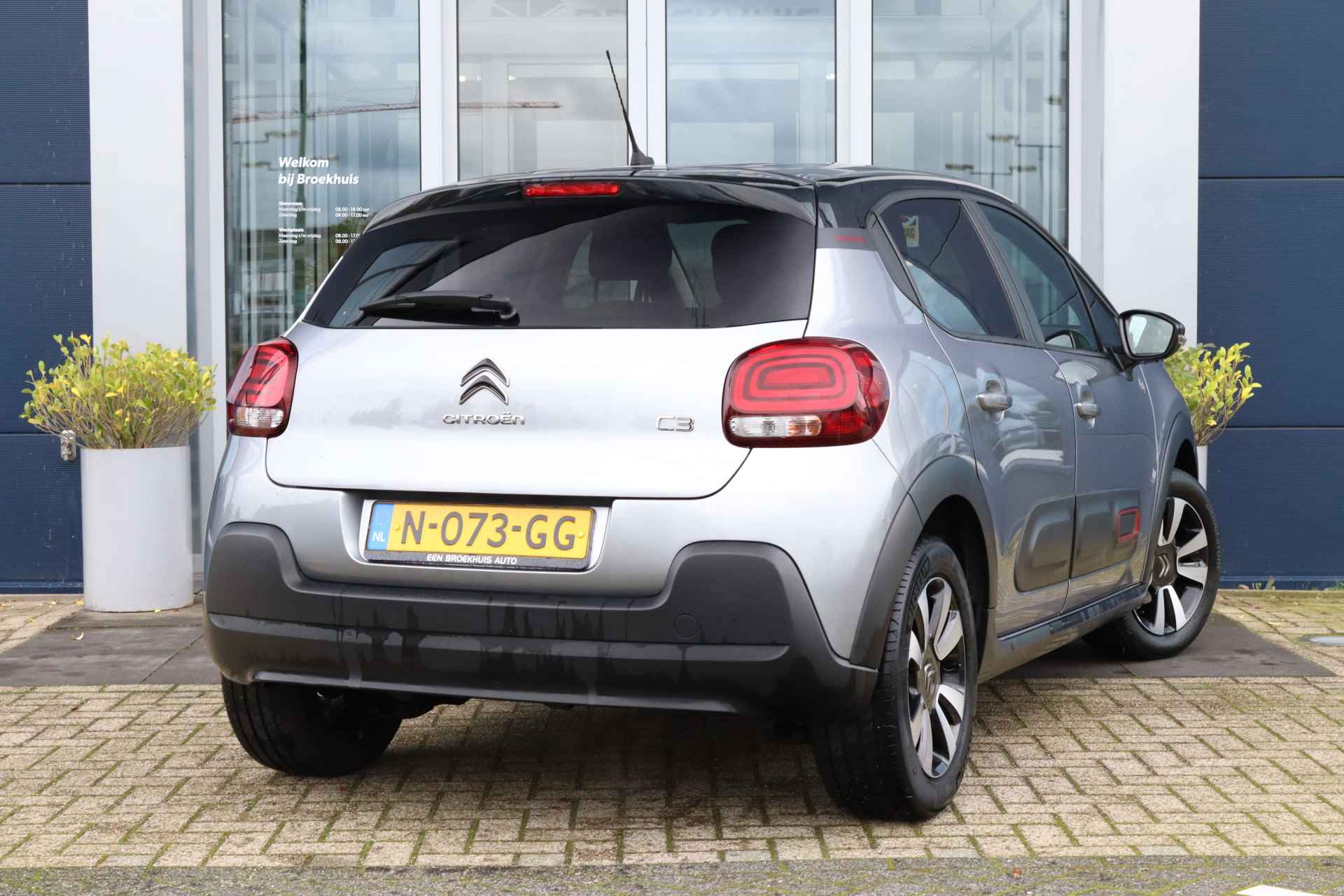 Citroën C3 1.2 PureTech 83 S&S C-Series | Cruise Control | Navi | Carplay | Sensoren achter | LED - 11/32