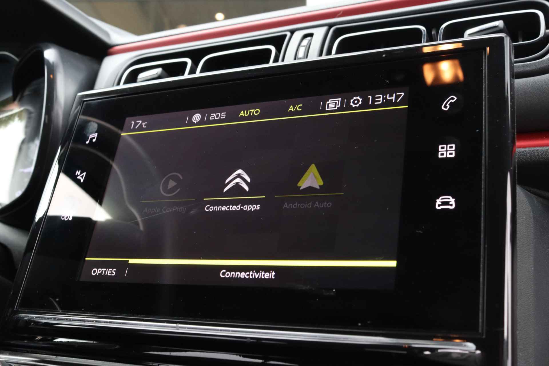 Citroën C3 1.2 PureTech 83 S&S C-Series | Cruise Control | Navi | Carplay | Sensoren achter | LED - 25/32