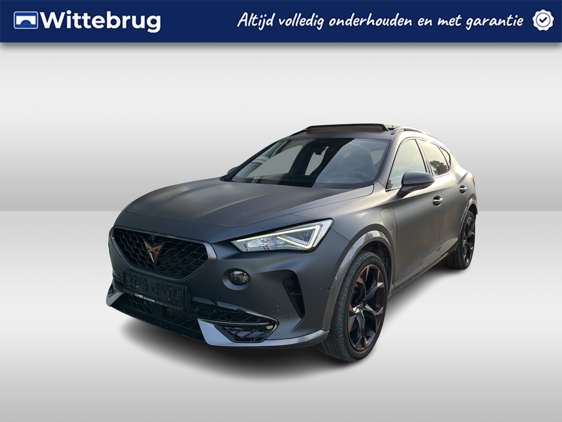 CUPRA Formentor 1.4 e-Hybrid VZ Performance / AUTOMAAT/ EXCLUSIEVE LAK/ 245 PK/ PANO/ 360 CAMERA/ PARK. SENSOREN/ MATRIX/ DODE HOEK/ KEYLESS/ STOEL EN STUUR VERWARM./ DCC/  APP CONNECT/ ADAPT. CRUISE/ NAVI/ CLIMA/ DAB. 19" LMV/