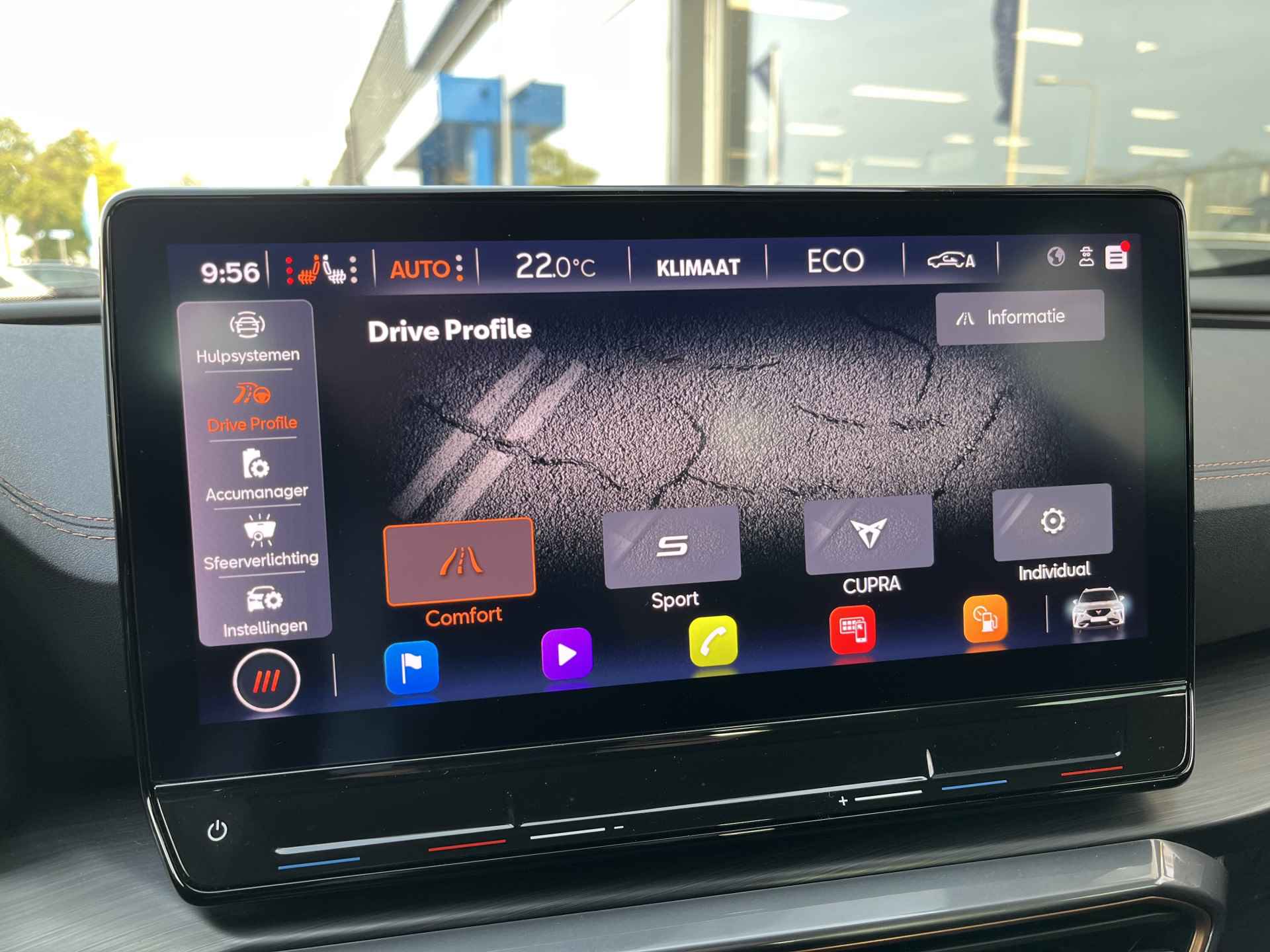 CUPRA Formentor 1.4 e-Hybrid VZ Performance / AUTOMAAT/ EXCLUSIEVE LAK/ 245 PK/ PANO/ 360 CAMERA/ PARK. SENSOREN/ MATRIX/ DODE HOEK/ KEYLESS/ STOEL EN STUUR VERWARM./ DCC/  APP CONNECT/ ADAPT. CRUISE/ NAVI/ CLIMA/ DAB. 19" LMV/ - 27/40