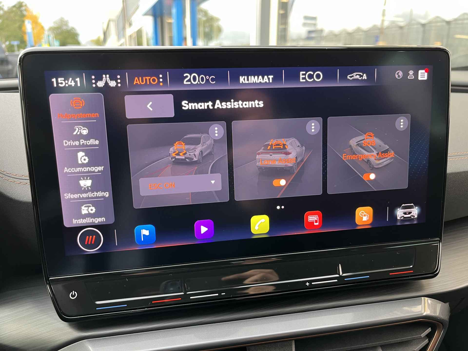 CUPRA Formentor 1.4 e-Hybrid VZ Performance / AUTOMAAT/ EXCLUSIEVE LAK / 245 PK/ PANO/ 360 CAMERA/ PARK. SENSOREN/ MATRIX/ DODE HOEK/ KEYLESS/ STOEL EN STUUR VERWARM./ DCC/  APP CONNECT/ ADAPT. CRUISE/ NAVI/ CLIMA/ DAB/ 19" LMV/ - 24/51