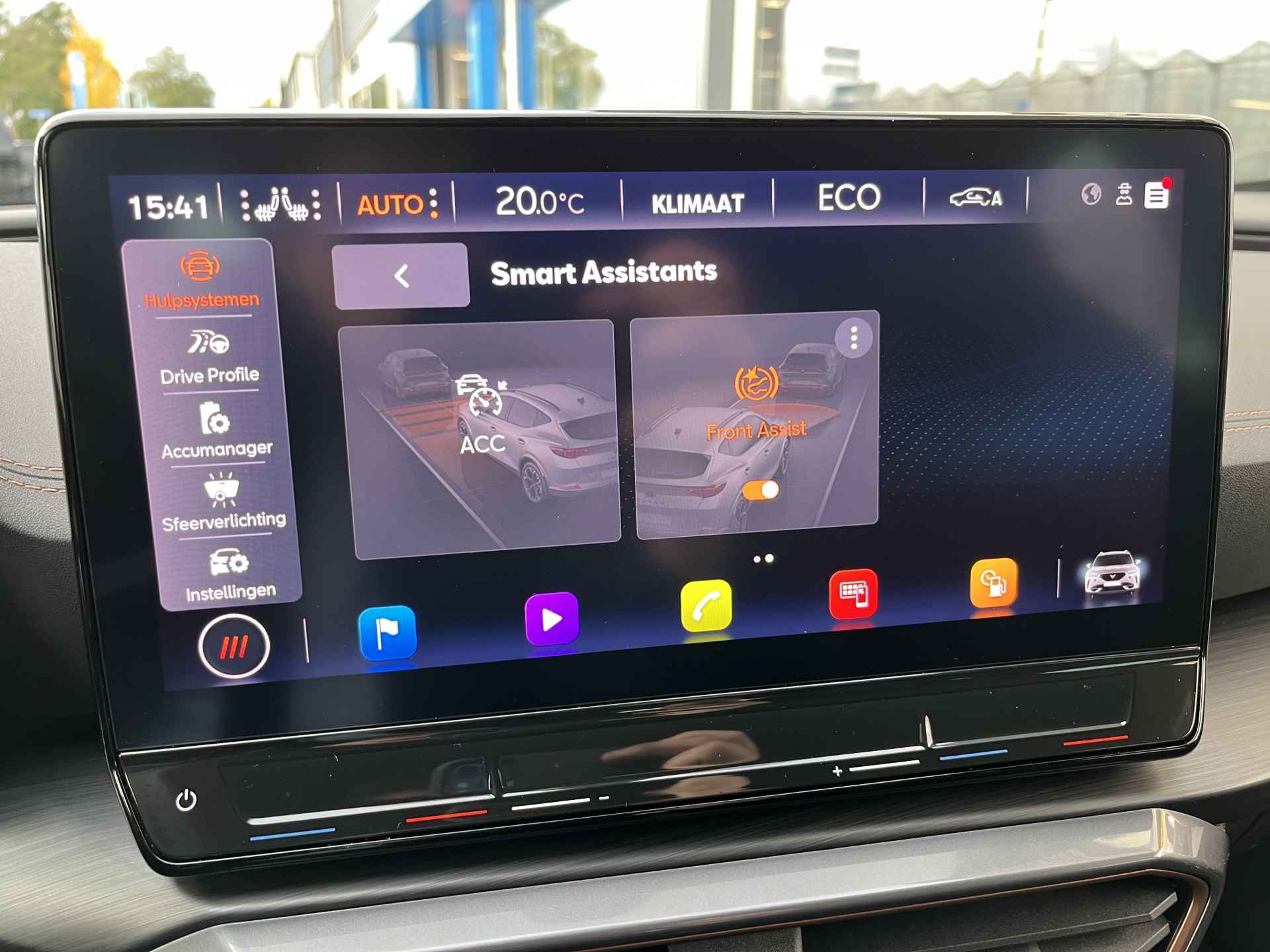 CUPRA Formentor 1.4 e-Hybrid VZ Performance / AUTOMAAT/ EXCLUSIEVE LAK / 245 PK/ PANO/ 360 CAMERA/ PARK. SENSOREN/ MATRIX/ DODE HOEK/ KEYLESS/ STOEL EN STUUR VERWARM./ DCC/  APP CONNECT/ ADAPT. CRUISE/ NAVI/ CLIMA/ DAB/ 19" LMV/ - 25/51