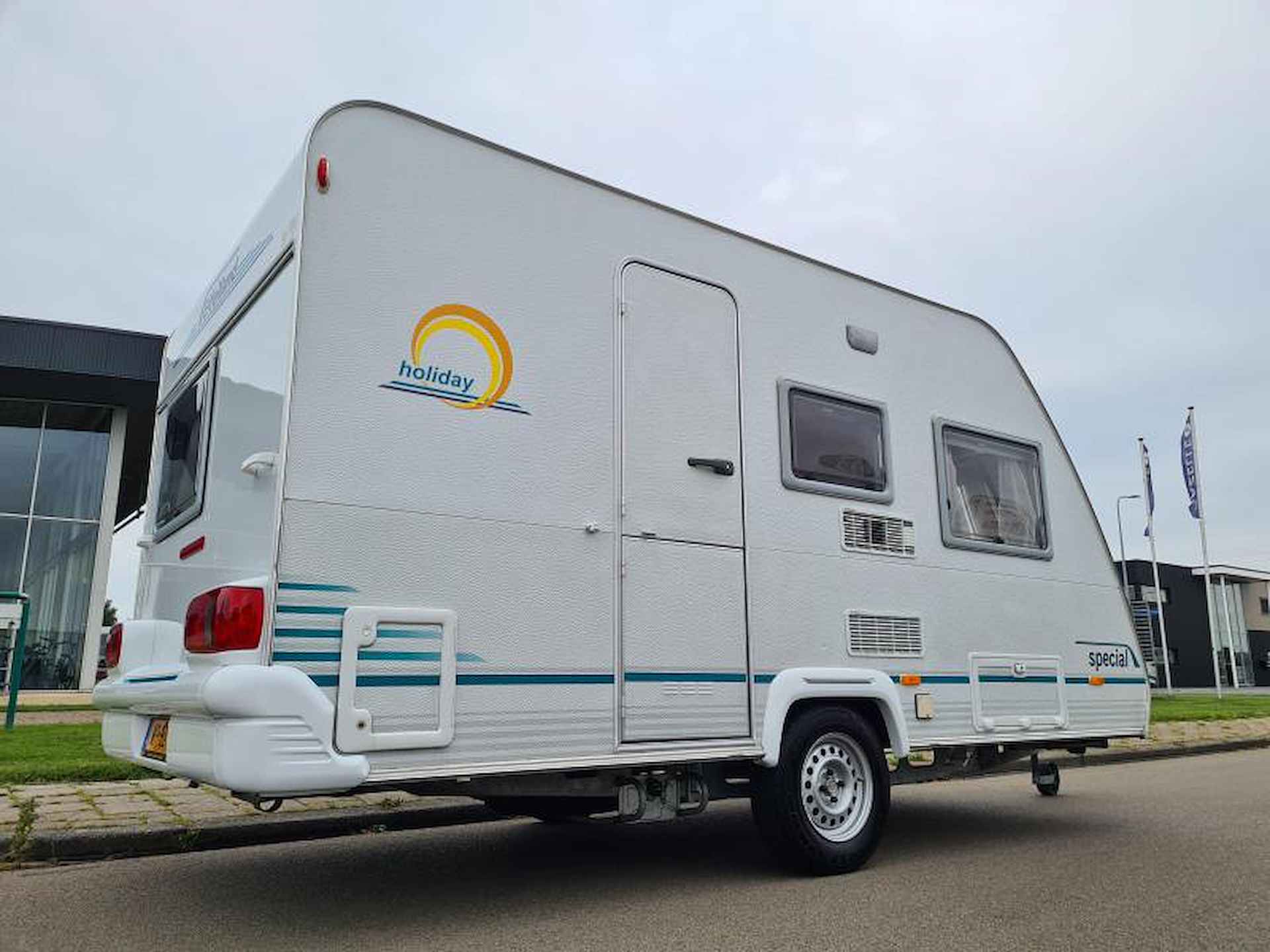 Eifelland Holiday Special 395 TM Nette caravan + voortent! - 9/18