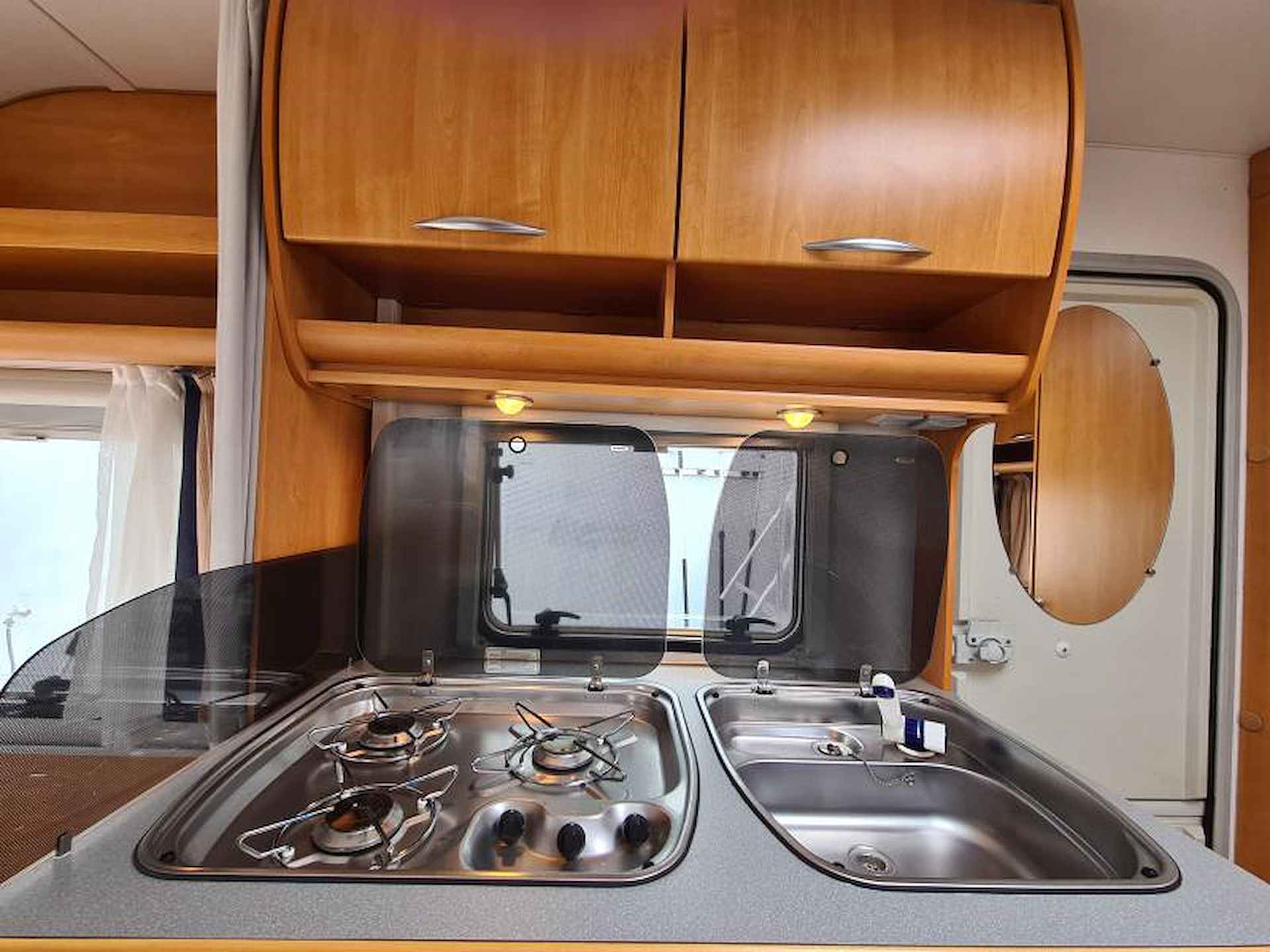 Eifelland Holiday Special 395 TM Nette caravan + voortent! - 14/18