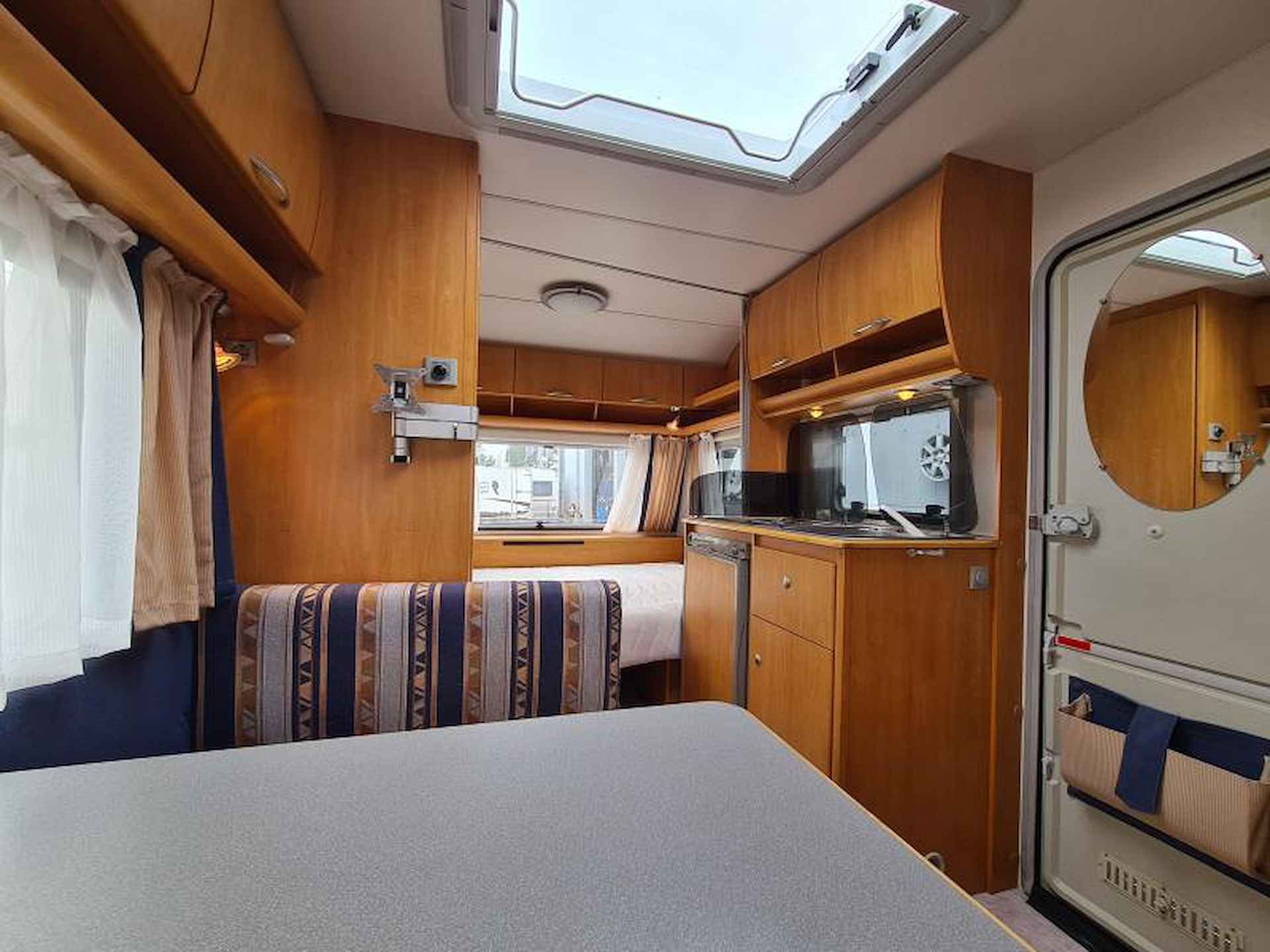 Eifelland Holiday Special 395 TM Nette caravan + voortent! - 16/18