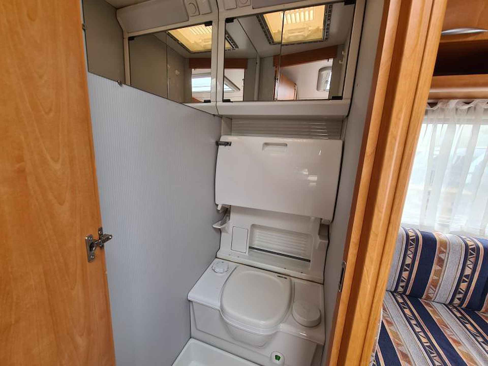 Eifelland Holiday Special 395 TM Nette caravan + voortent! - 18/18