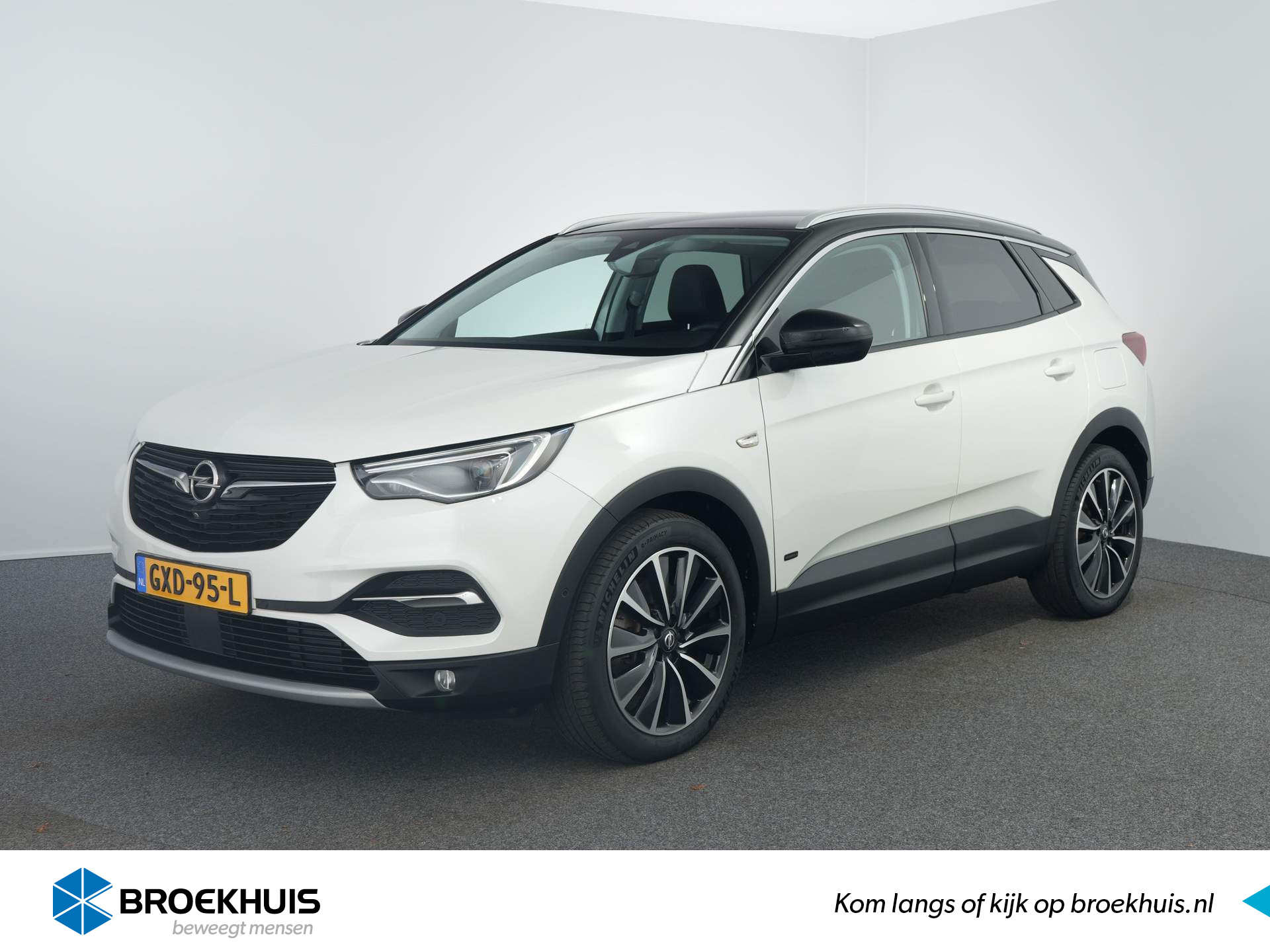 Opel Grandland X 1.6 Turbo PHEV Hybrid4 Ultimate 300PK | Stoel koeling/ verwarming | Adaptieve cruise controle | Elektrische kofferbak | Lederen