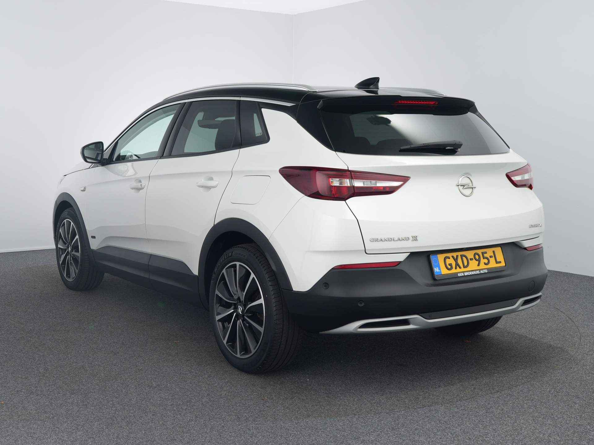 Opel Grandland X 1.6 Turbo PHEV Hybrid4 Ultimate 300PK | Stoel koeling/ verwarming | Adaptieve cruise controle | Elektrische kofferbak | Lederen - 10/29