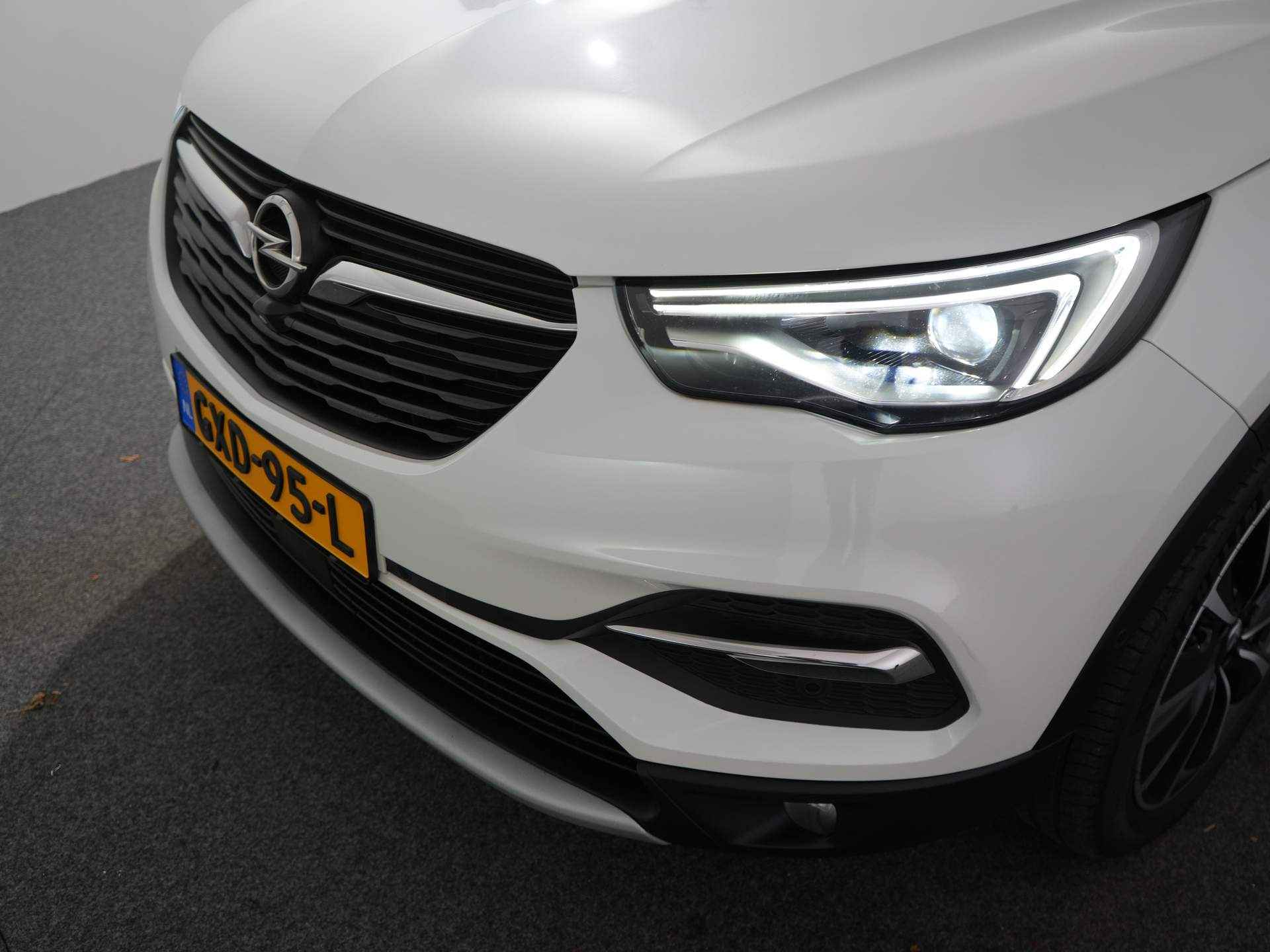 Opel Grandland X 1.6 Turbo PHEV Hybrid4 Ultimate 300PK | Stoel koeling/ verwarming | Adaptieve cruise controle | Elektrische kofferbak | Lederen - 25/29