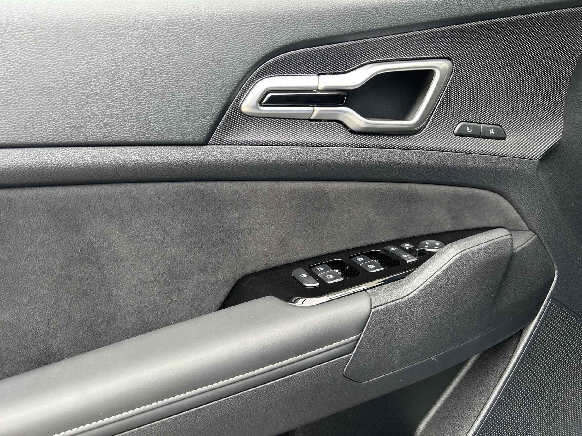 Kia Sportage 1.6 T-GDi Plug-in Hybrid GT-PlusLine | Black Pack | Panoramadak | 360 Camera | Blind Spot | PDC | LED | Cruise | Navi | Key-Less | - 15/31