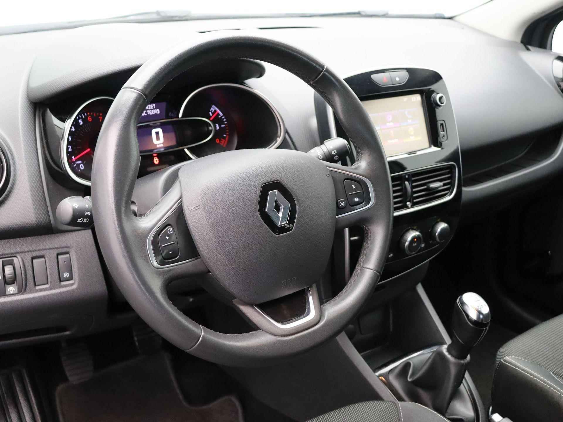 Renault Clio Estate 0.9 TCe Zen | Trekhaak | Navigatie | Cruise control | Parkeer sensoren achter | Lichtmetalen velgen | - 18/46