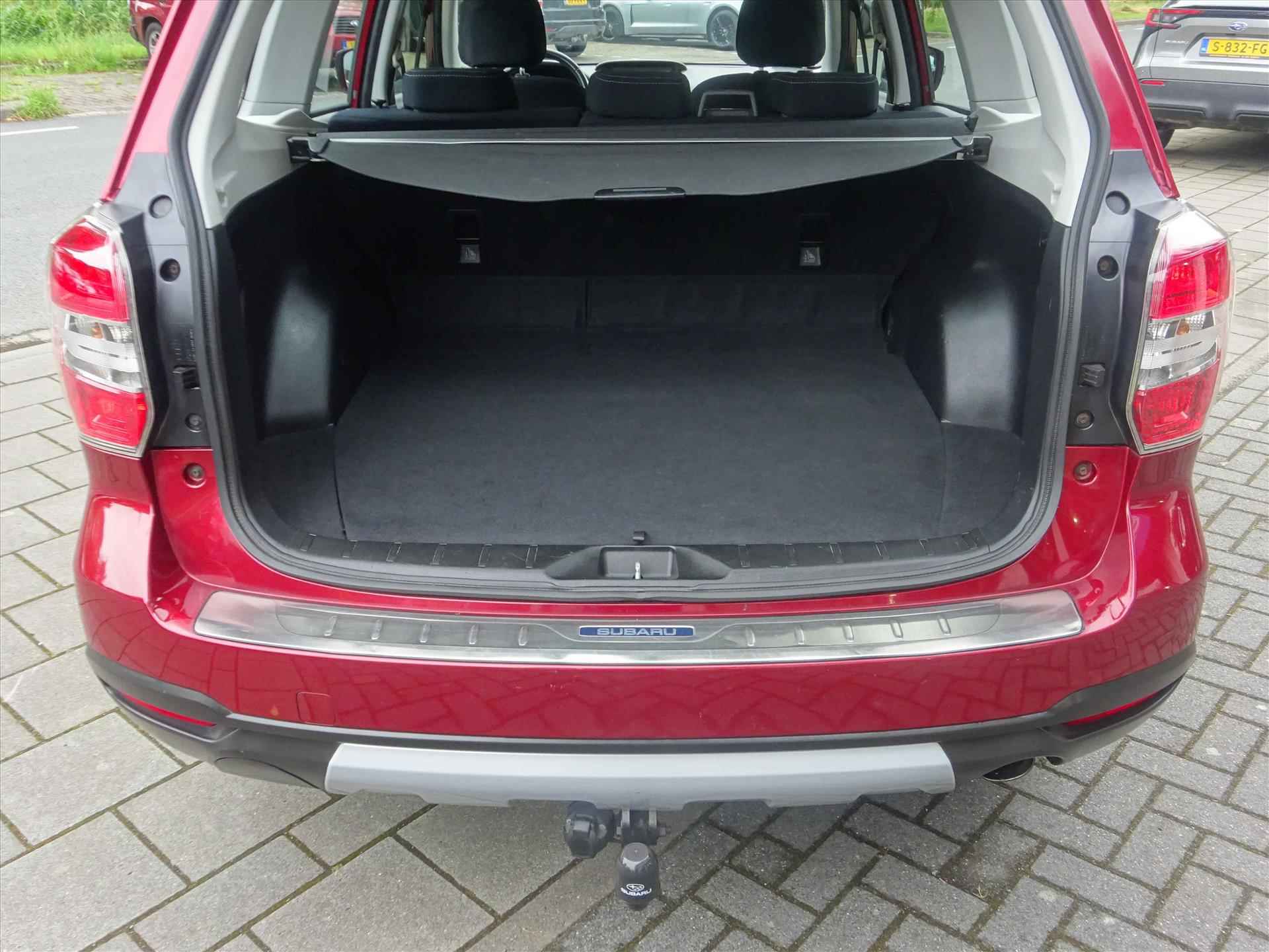 Subaru Forester 2.0i 150pk AWD  CVT Luxury | Trekhaak | NAP | 2.000kg trekgew. - 13/43