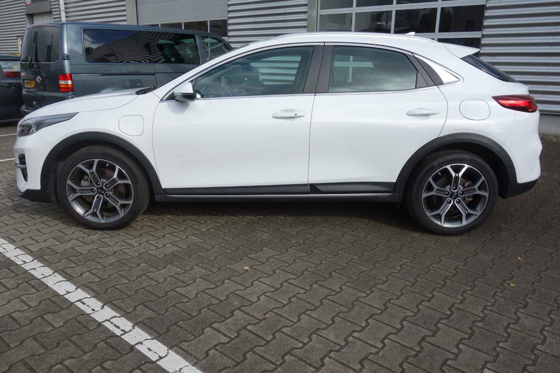 KIA Xceed 1.6 GDI PHEV DYN Plus Line, Trekhaak, 18 Inch, Camera, Parkassis - 25/43