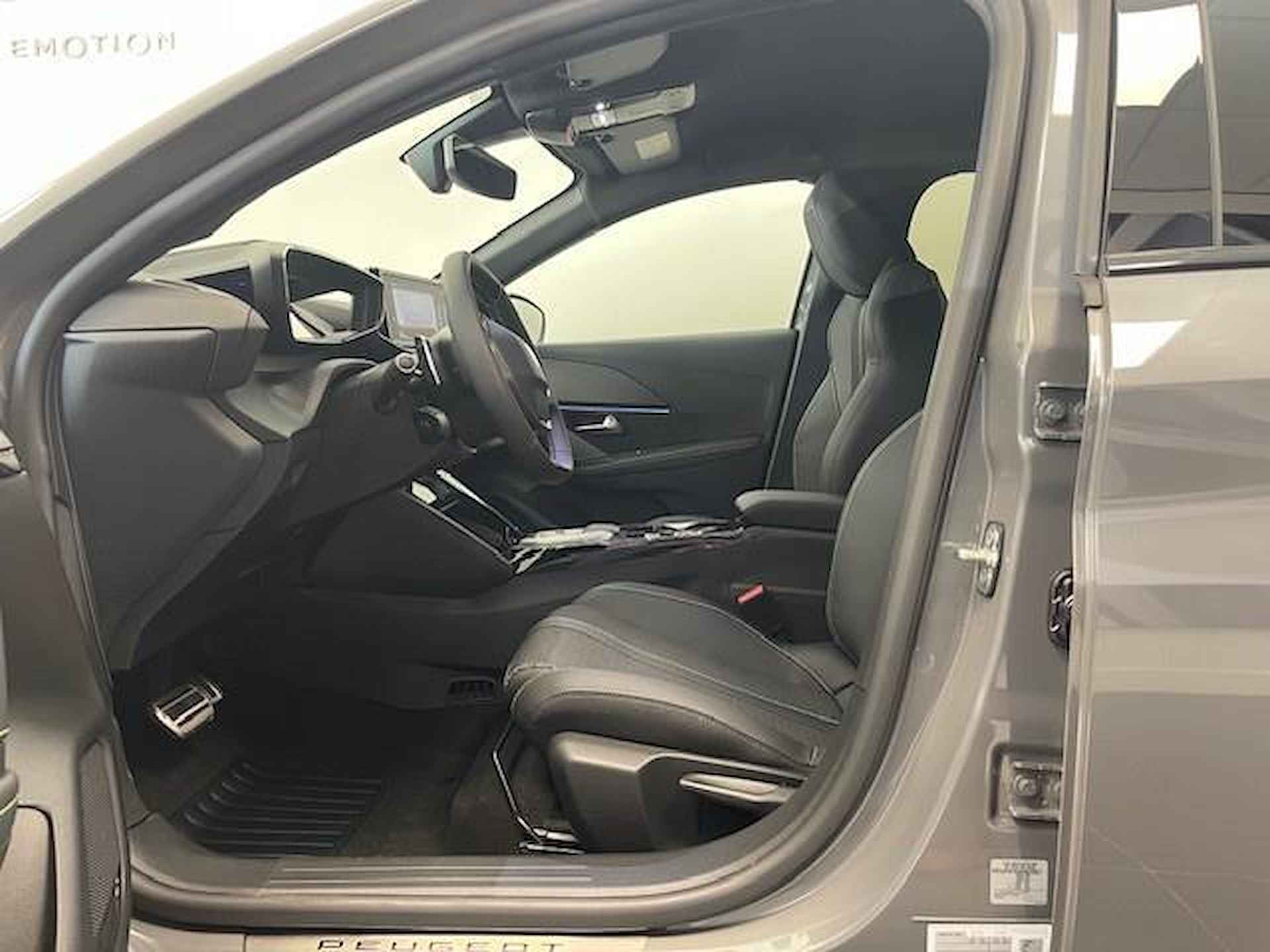 Peugeot 208 Hybrid 100 e-DCS6 GT | Navigatie | achteruitrijcamera | lichtmetalen velgen 17* | Keyless entry & Start | Nieuw te bestellen!!! - 7/27