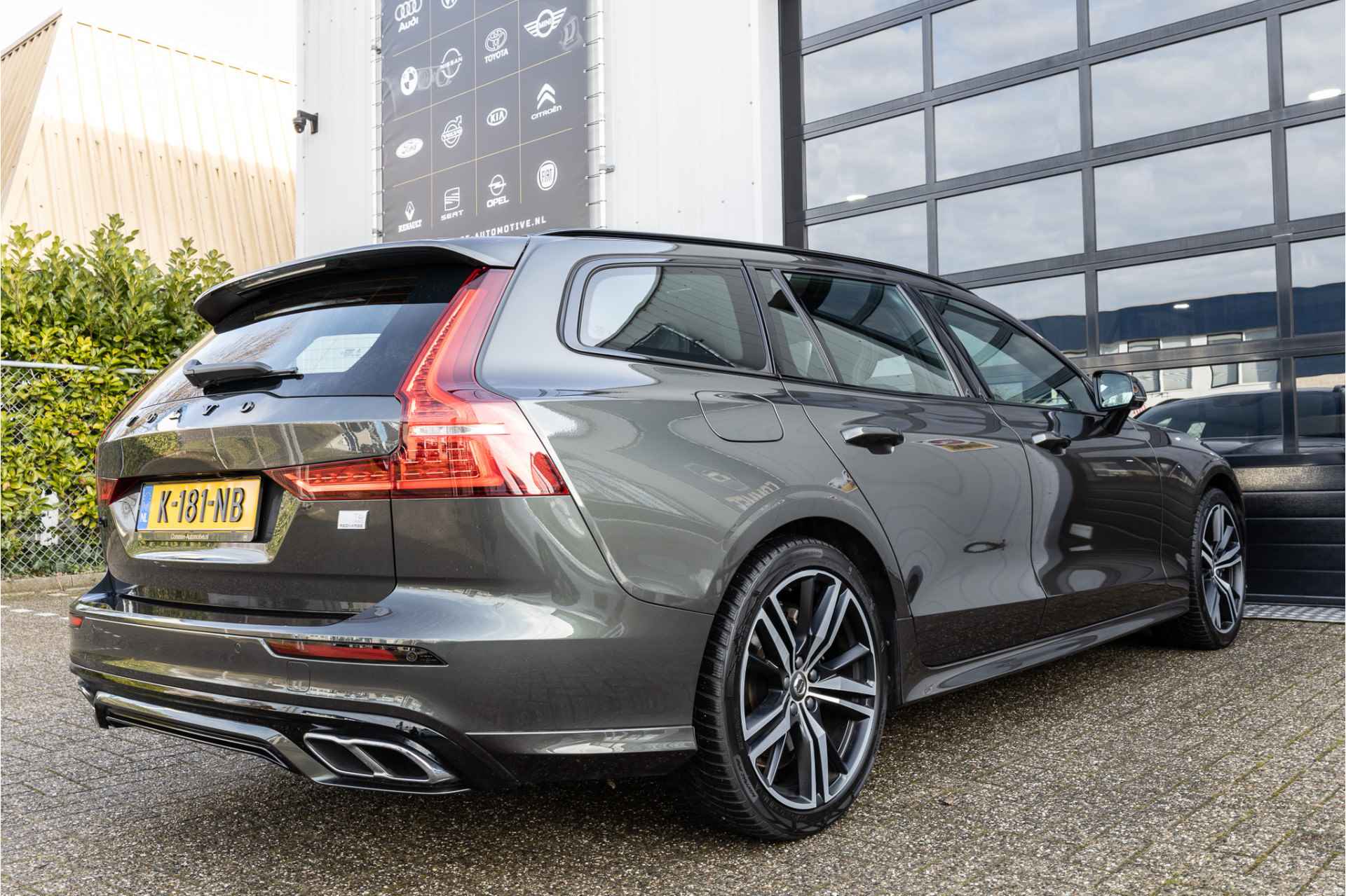 Volvo V60 2.0 T6 Recharge AWD R-Design Expression ✅H&K✅Leder✅CAM✅Trekhaak✅ACC✅Pilot.ass. - 10/41