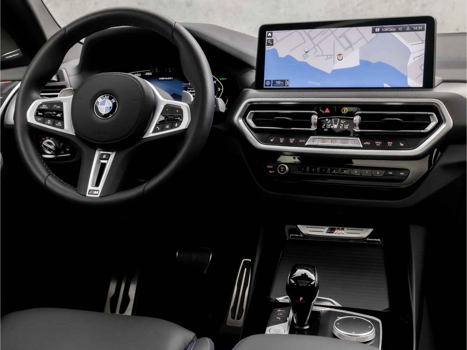 BMW X3 M40i xDrive High Executive 372Pk Automaat (KUIPSTOELEN, 2024, PANORAMADAK, APPLE CARPLAY, ADAPTIVE LED, M SPORTREMMEN, 360 CAMERA, MEMORY SEATS, HEAD-UP DISPLAY, HARMAN/KARDON, LIVE COCKPIT PRO, NIEUWSTAAT) - 7/50