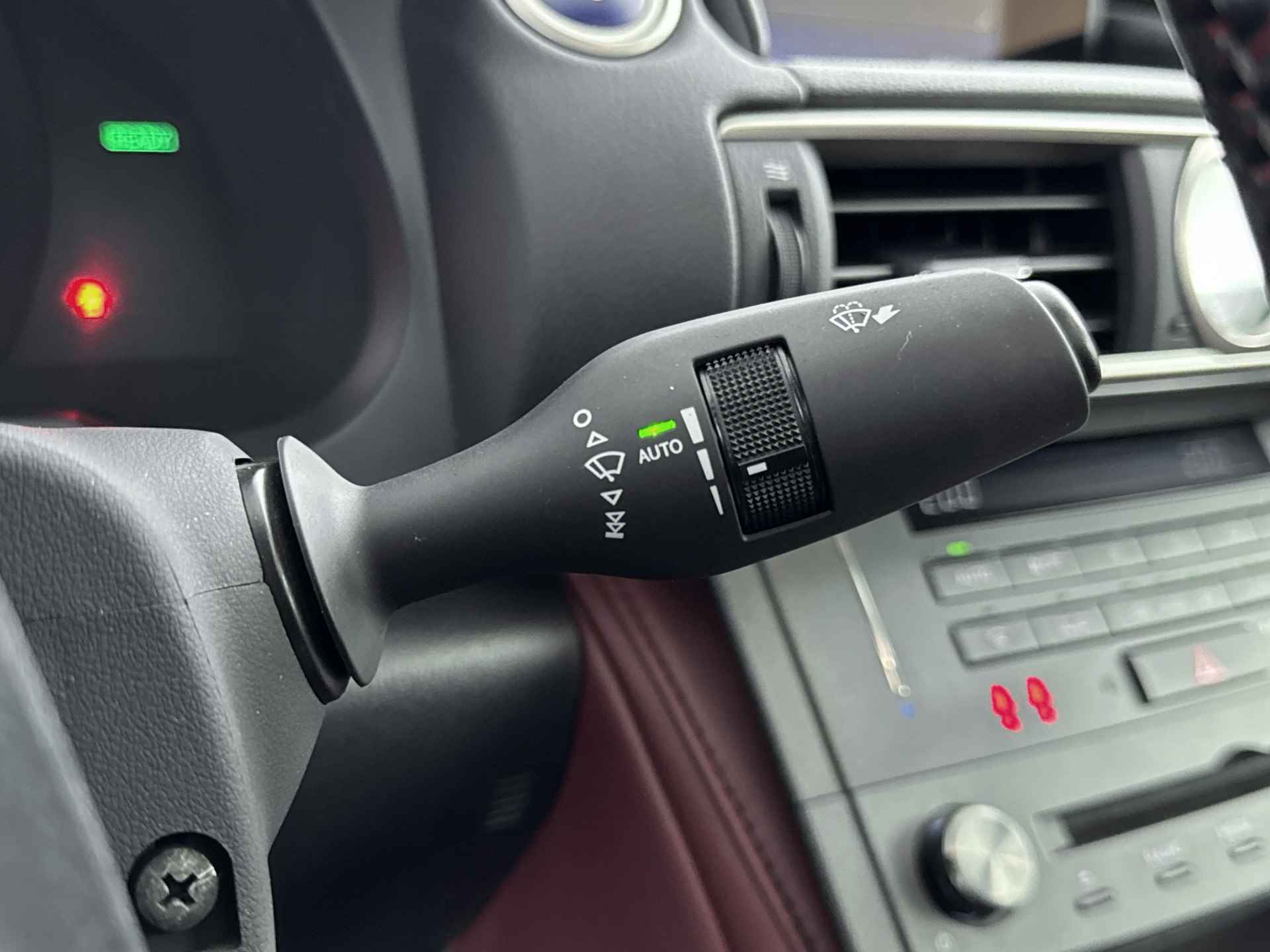 Lexus RC 300h F SPORT Line | Schuif/kantel dak \ Navigatie | BSM | LED koplampen | - 25/40