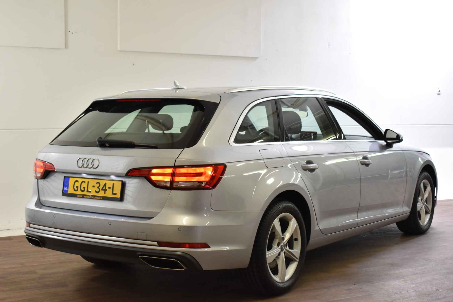 Audi A4 Avant 35 TFSI 2.0 150PK PRO-LINE SPORT NAVI/PDC/ECC - 3/33