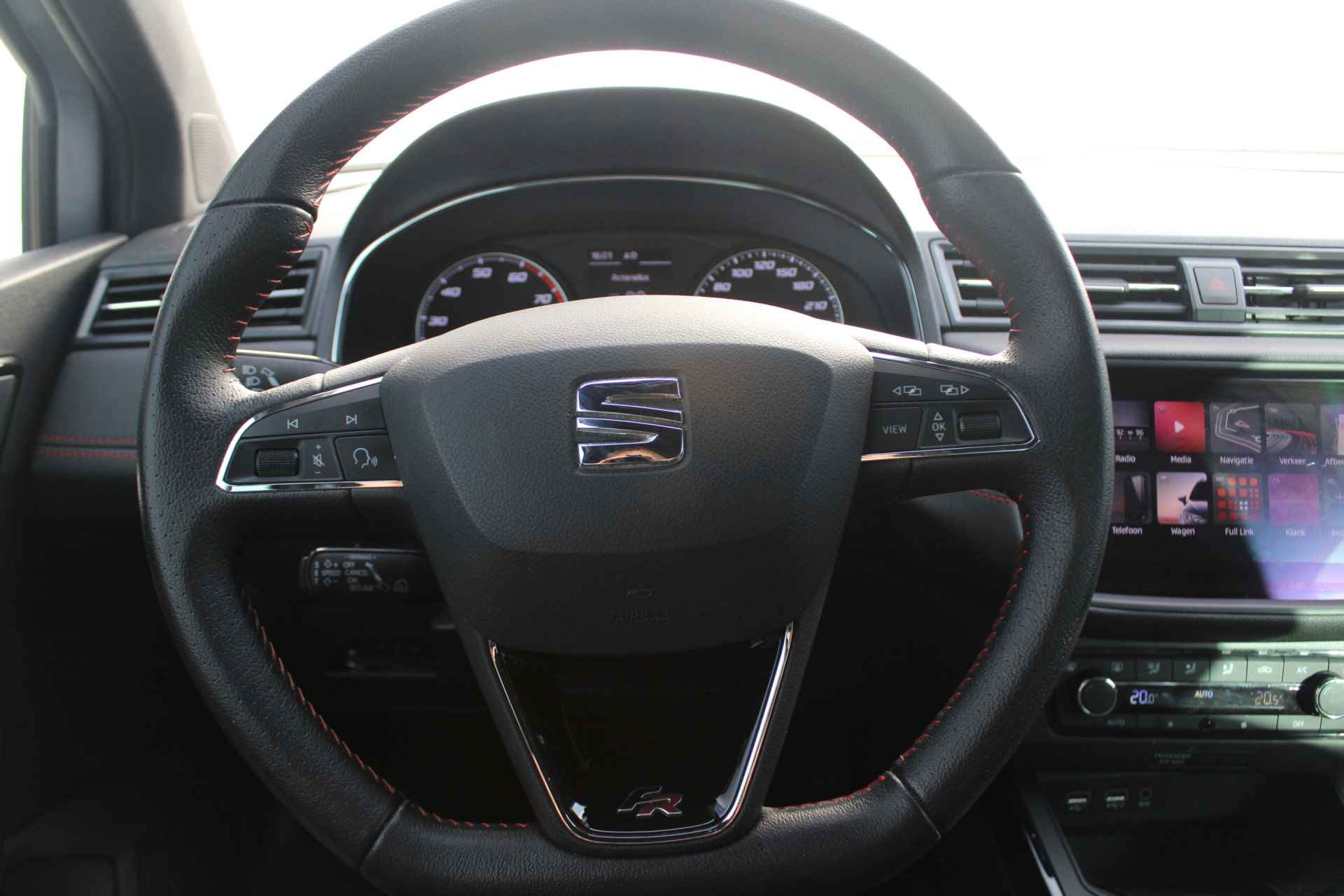 SEAT Arona 1.0 TSI FR Adaptieve Cruise Control, Achteruitrijcamera, Apple Carplay/Android Auto, Dodehoek Detectie - 35/43