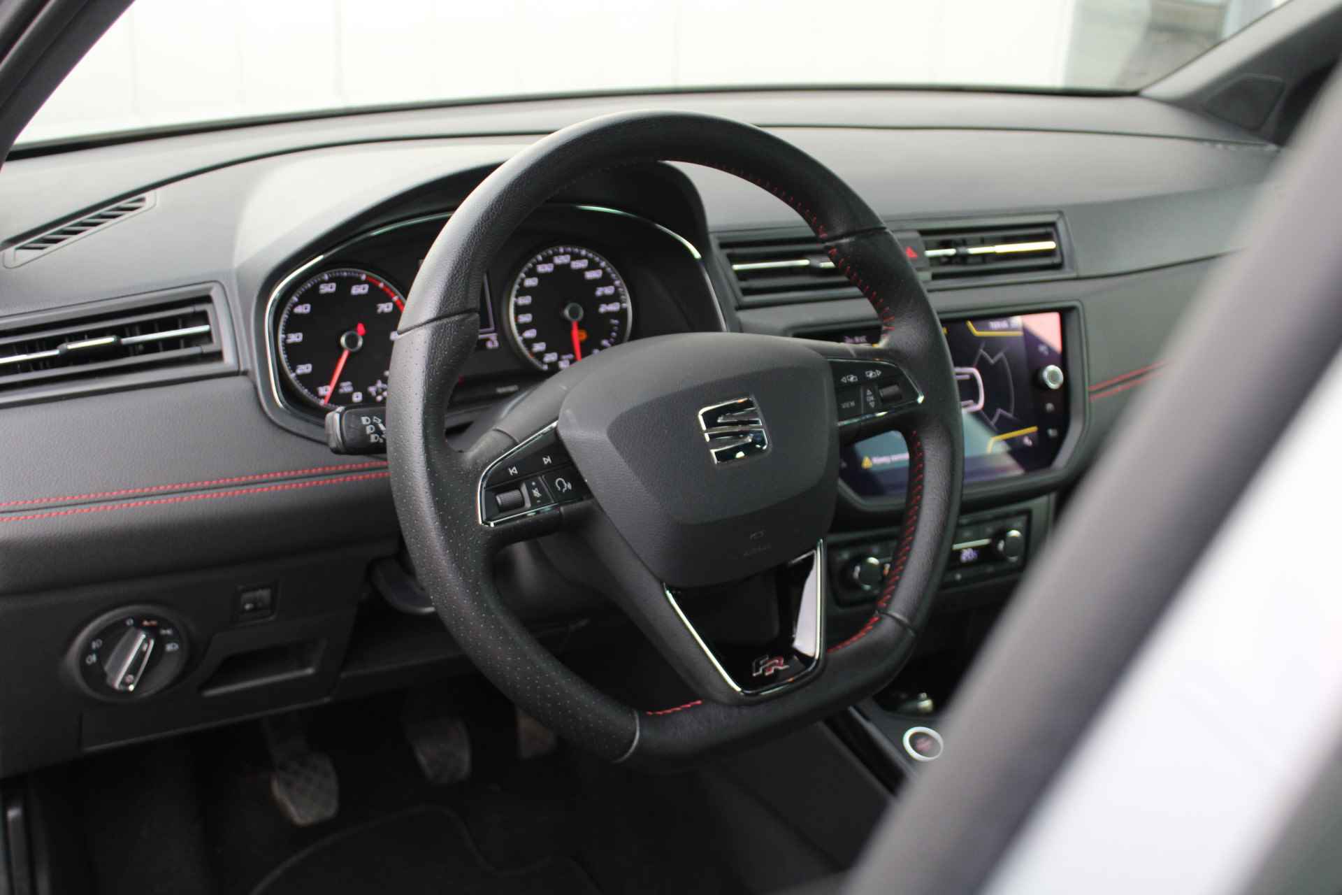 SEAT Arona 1.0 TSI FR Adaptieve Cruise Control, Achteruitrijcamera, Carplay/Android Auto, Dodehoek Detectie - 7/43
