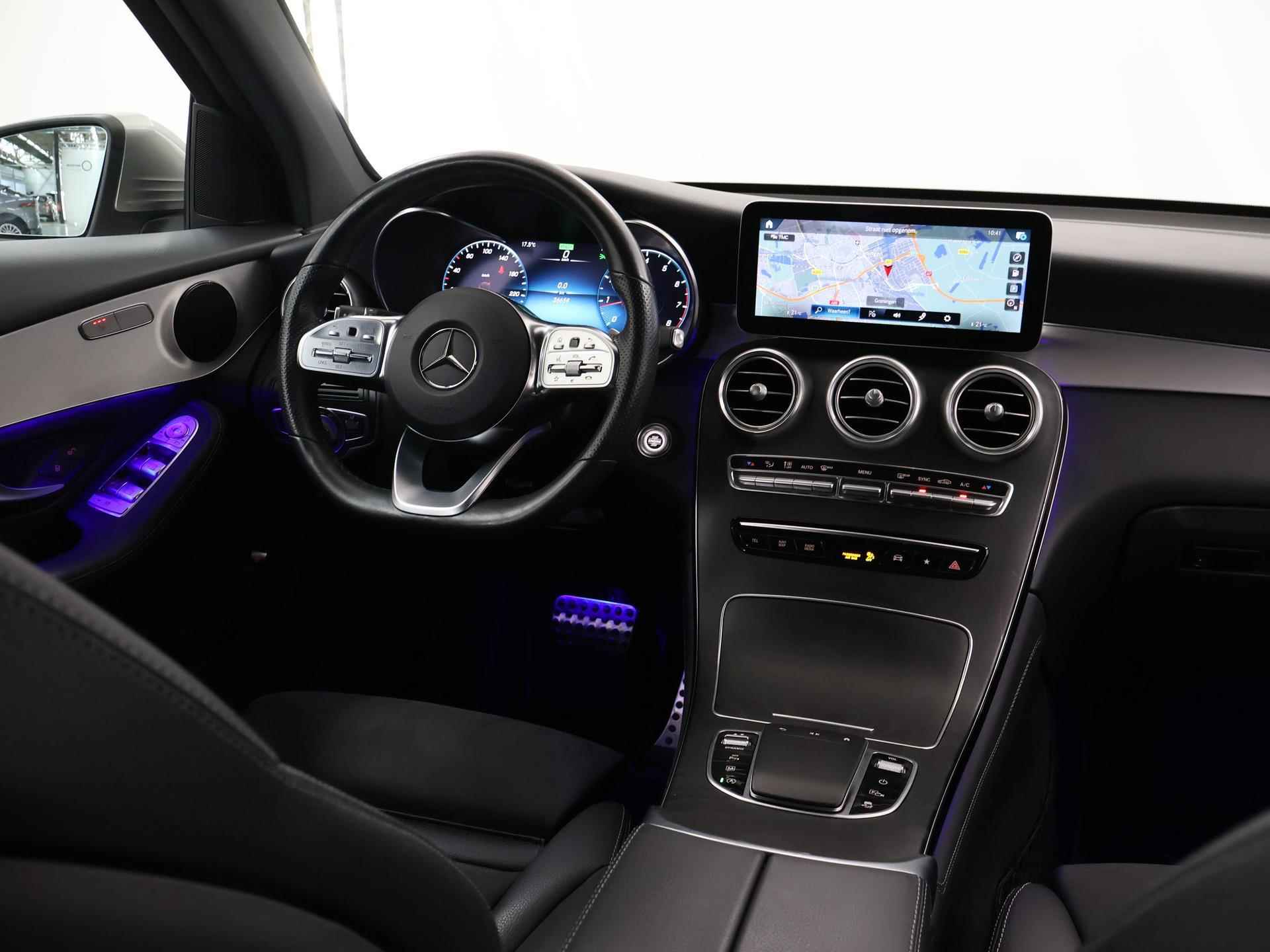 Mercedes-Benz GLC-klasse 200 Premium AMG | Dodehoekassistent | Digitaal Dashboard | Achteruitrijcamera | Sfeerverlichting | - 10/47