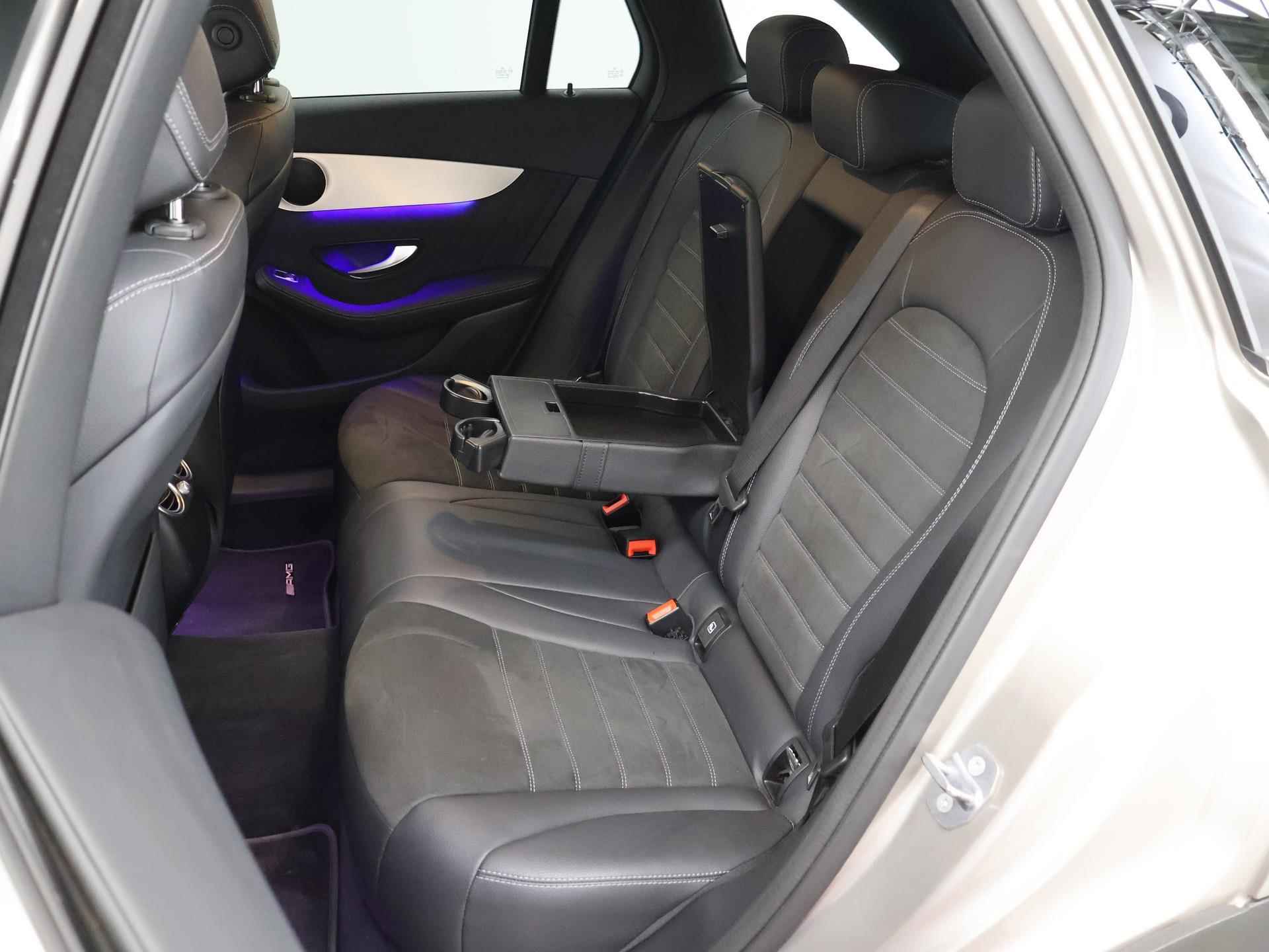 Mercedes-Benz GLC-klasse 200 Premium AMG | Dodehoekassistent | Digitaal Dashboard | Achteruitrijcamera | Sfeerverlichting | - 12/47