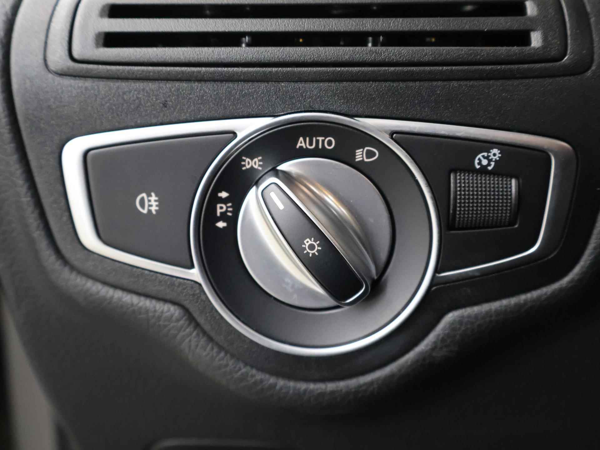 Mercedes-Benz GLC-klasse 200 Premium AMG | Dodehoekassistent | Digitaal Dashboard | Achteruitrijcamera | Sfeerverlichting | - 37/47