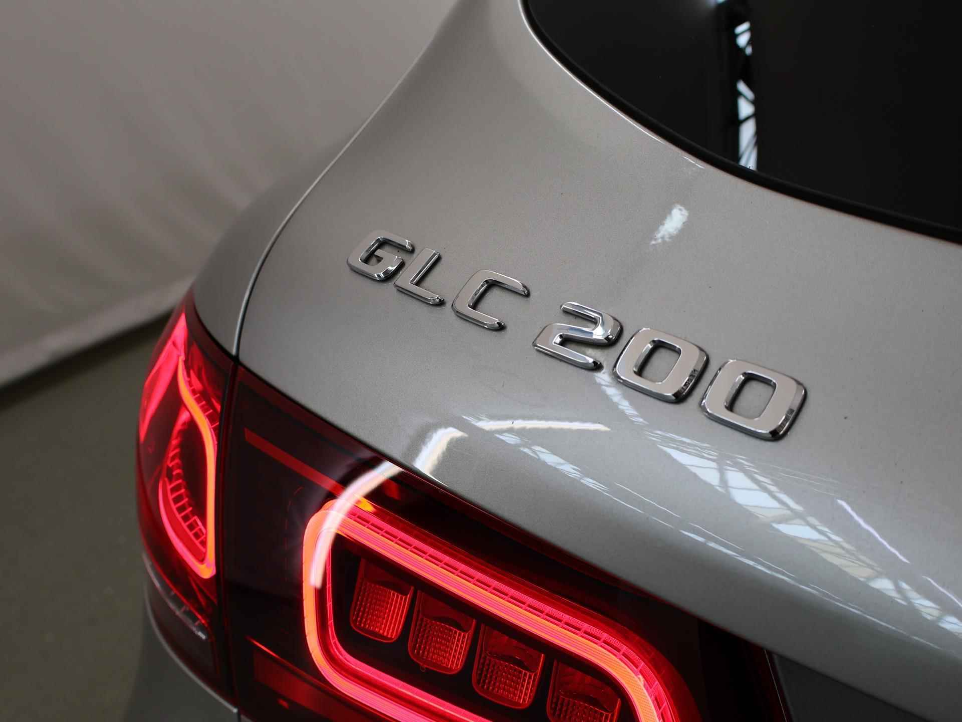 Mercedes-Benz GLC-klasse 200 Premium AMG | Dodehoekassistent | Digitaal Dashboard | Achteruitrijcamera | Sfeerverlichting | - 44/47