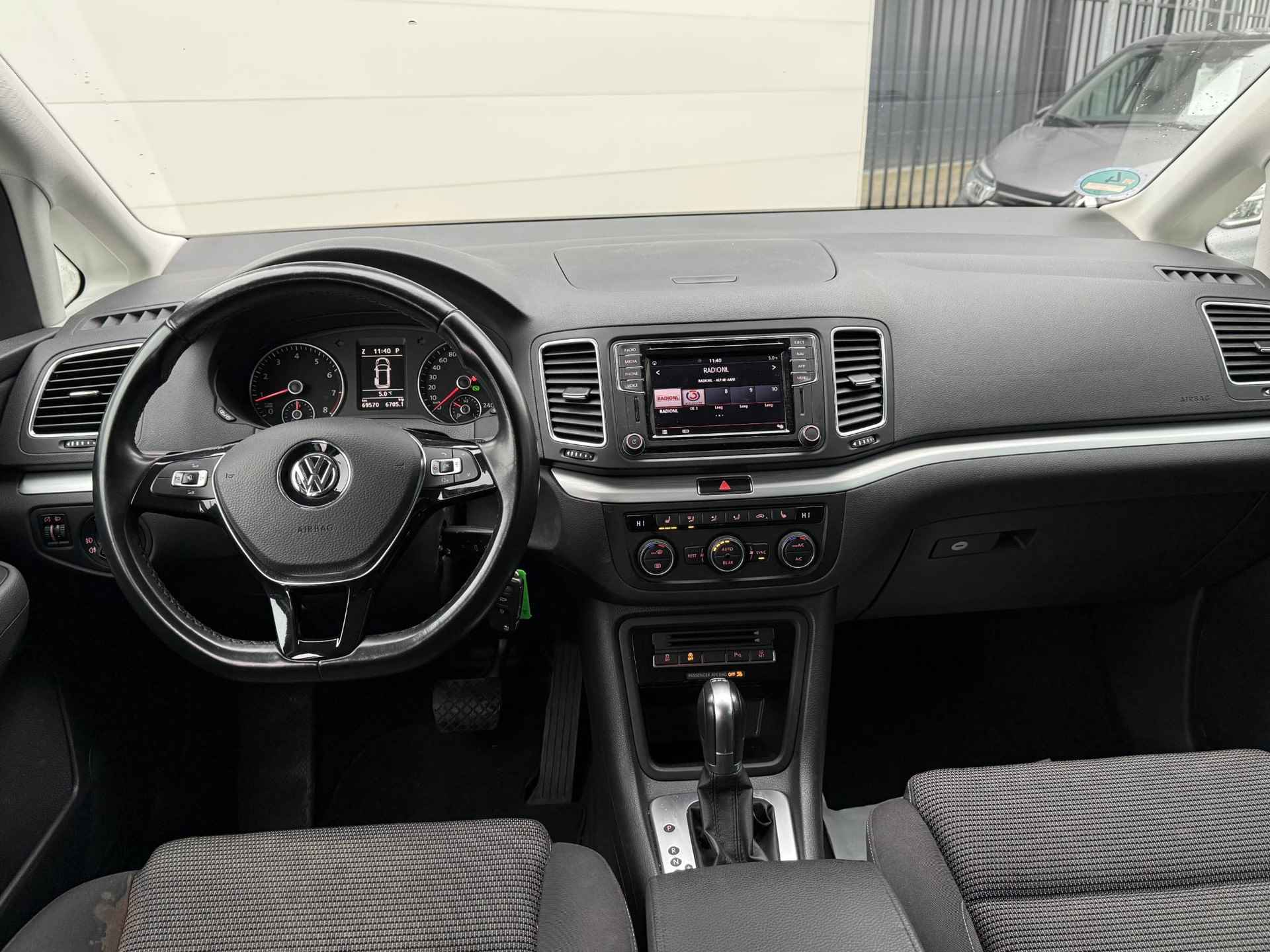 Volkswagen Sharan 1.4 TSI DSG Comfortline 7p. | Automaat | Navigatie | Stoelverwarming - 4/34