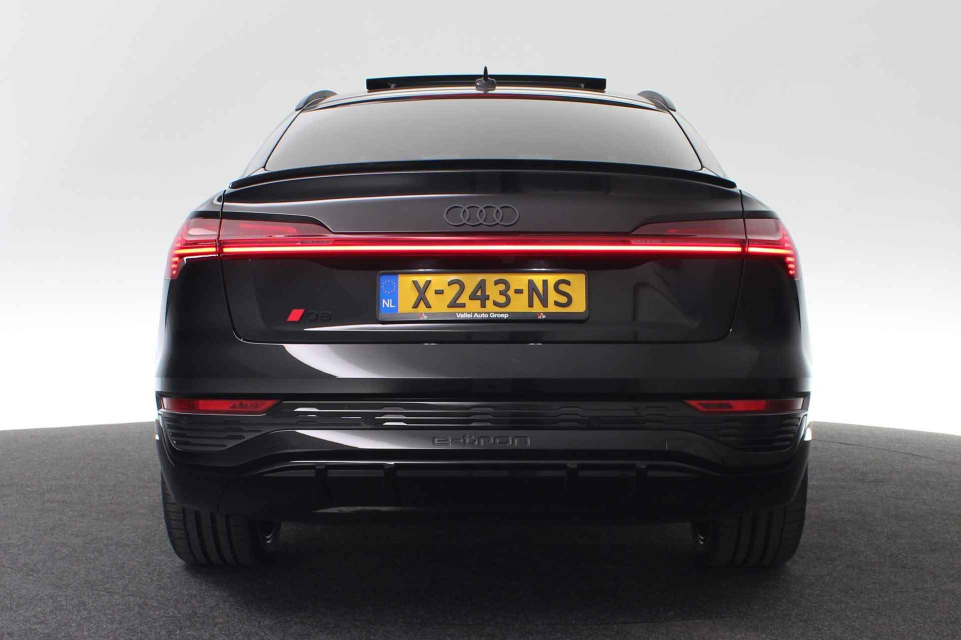 Audi Q8 e-tron Sportback S Edition 250kw/340PK 95Kwh | Panoramadak | Tweede laadaansluiting | Leder | 22 inch lichtmetalen velgen | - 20/41