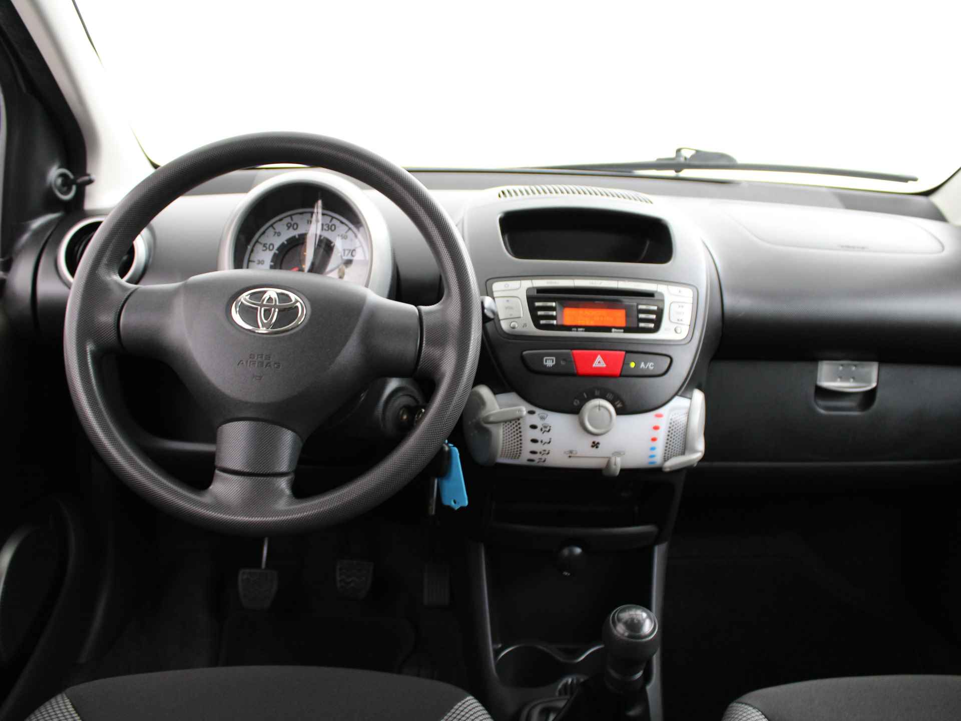 Toyota Aygo 1.0 VVT-i Comfort Limited | Airco | Bluetooth | Elektrische Ramen | - 6/40