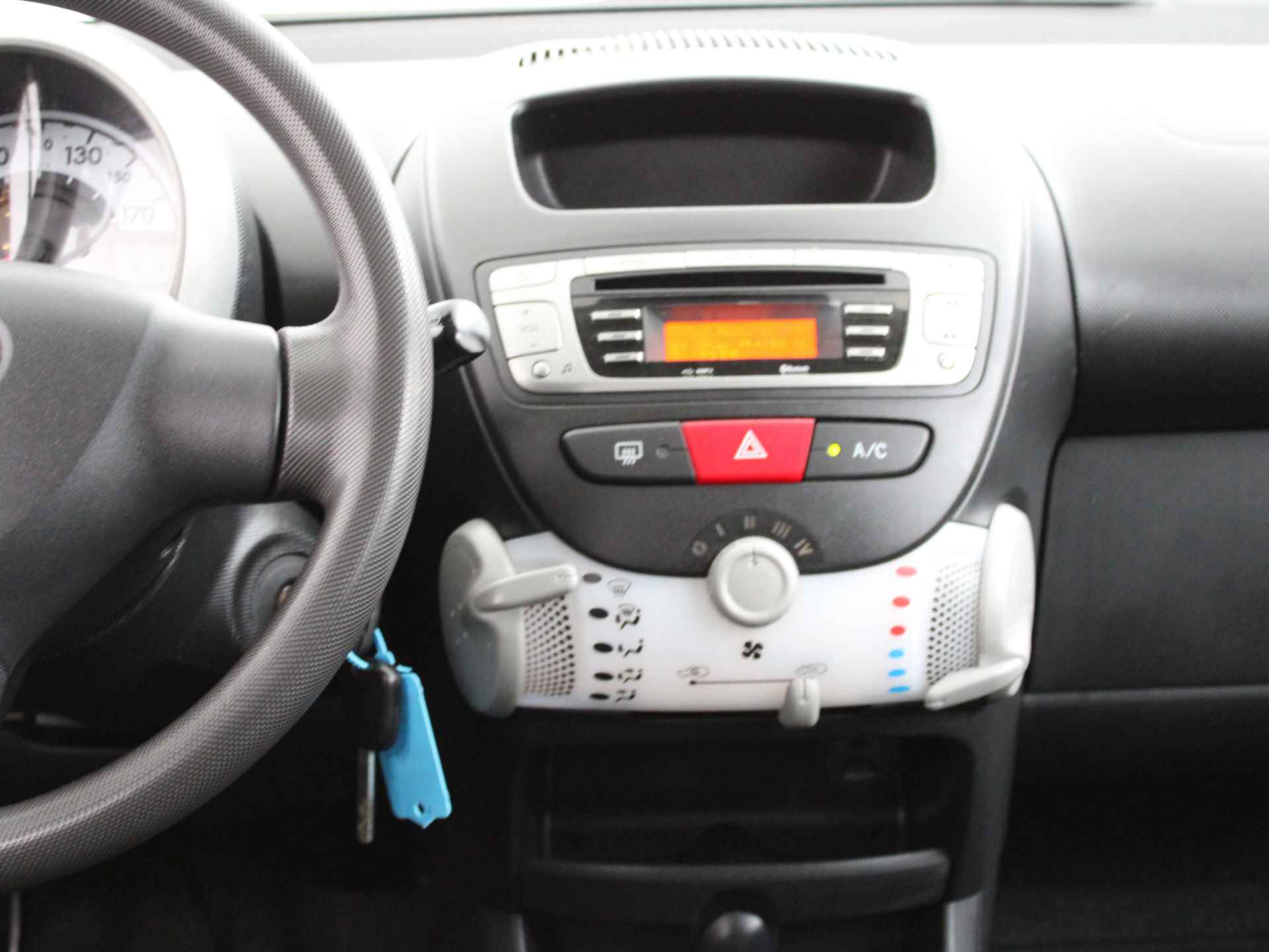Toyota Aygo 1.0 VVT-i Comfort Limited | Airco | Bluetooth | Elektrische Ramen | - 8/40