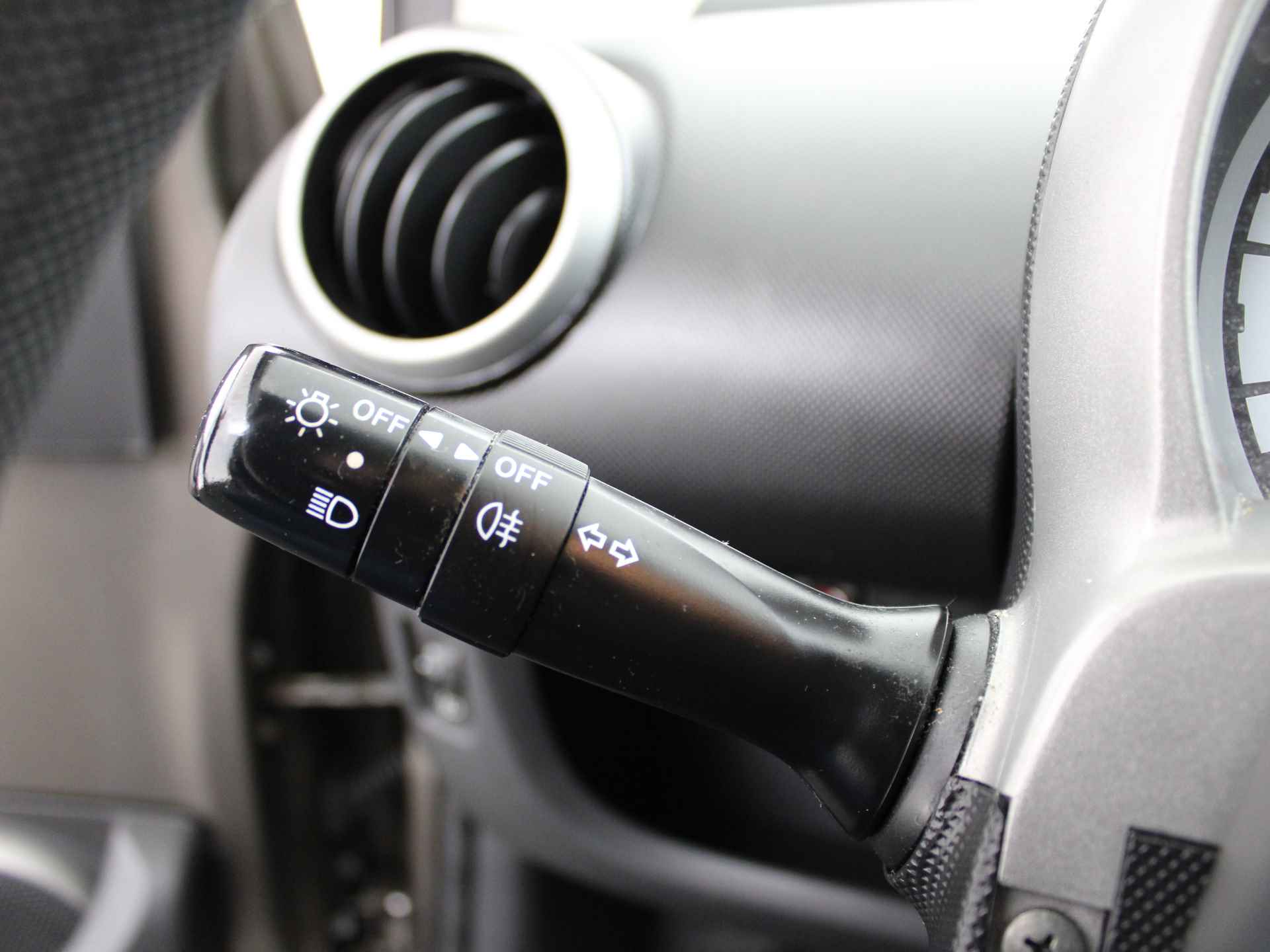 Toyota Aygo 1.0 VVT-i Comfort Limited | Airco | Bluetooth | Elektrische Ramen | - 21/40