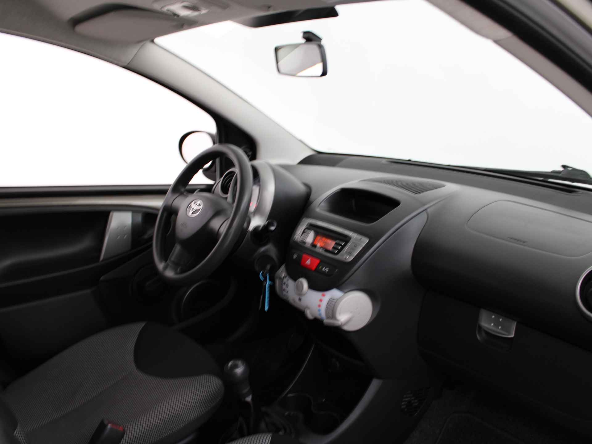 Toyota Aygo 1.0 VVT-i Comfort Limited | Airco | Bluetooth | Elektrische Ramen | - 38/40